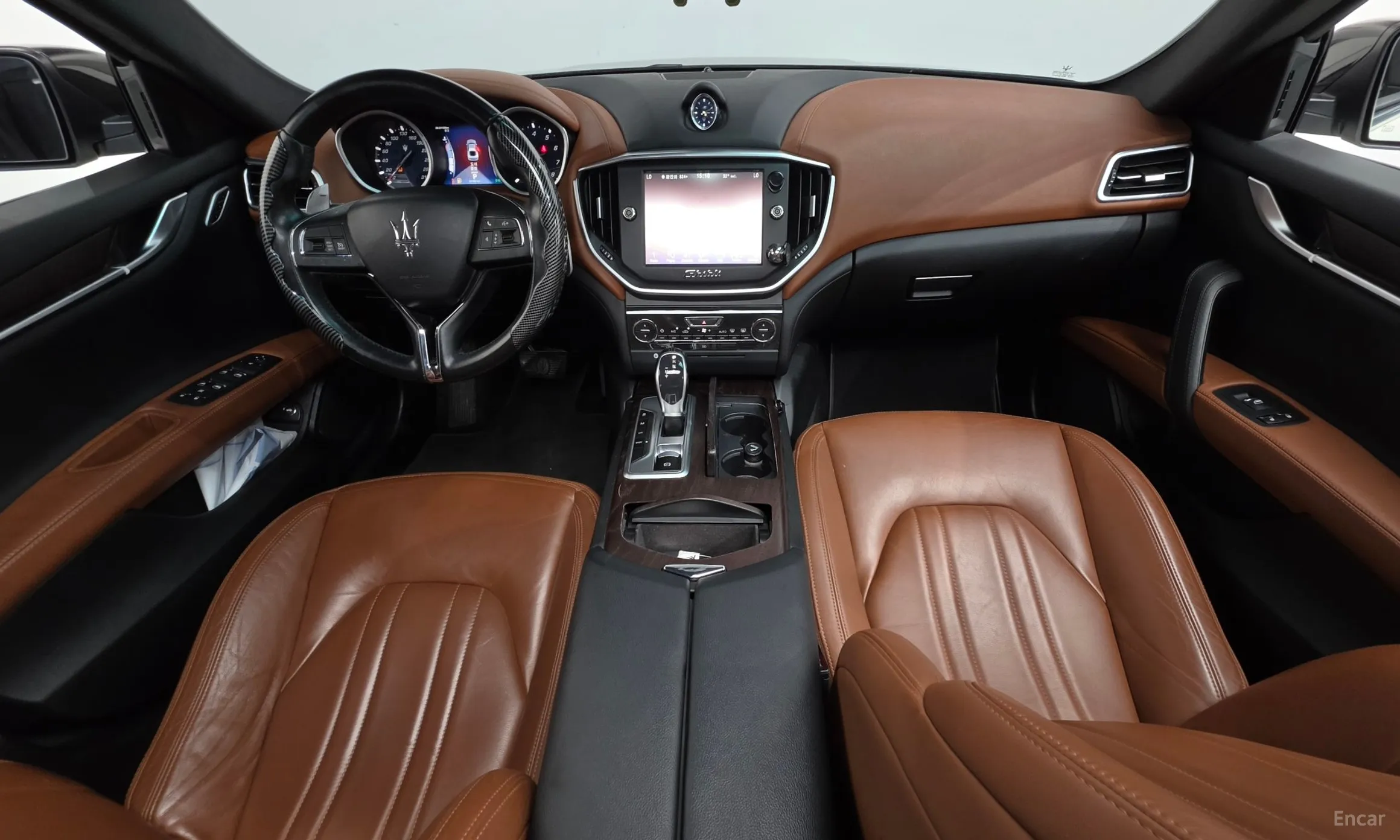 Maserati Ghibli превью 7