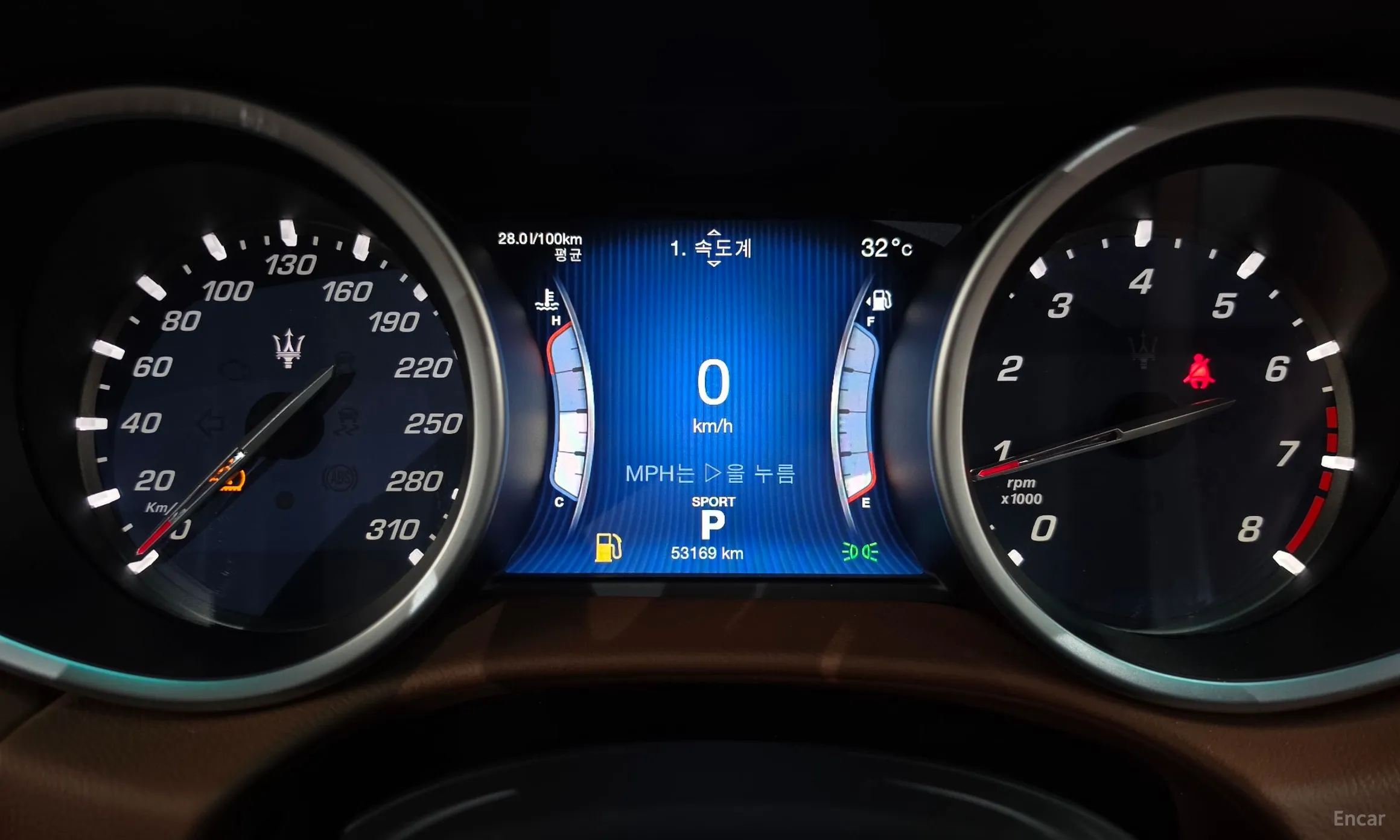Maserati Ghibli превью 8