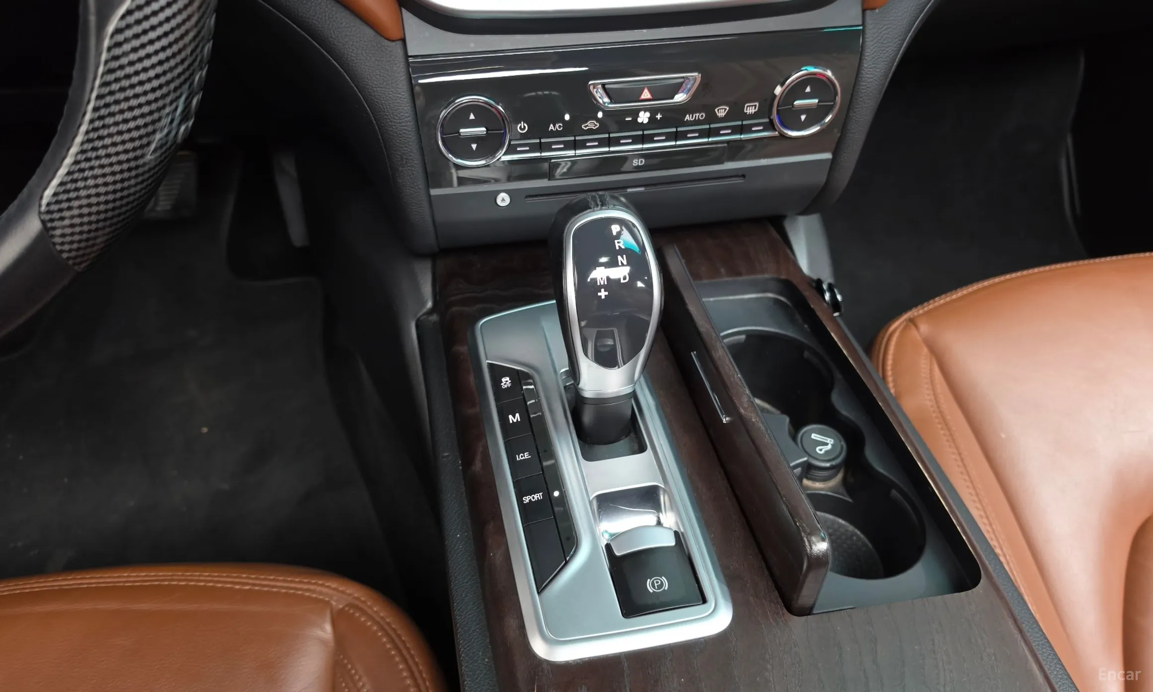 Maserati Ghibli превью 9