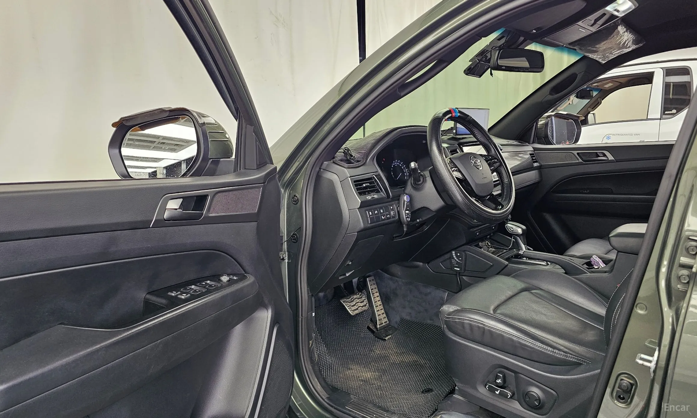 KG Mobility (SsangYong) Rexton Sports Khan превью 10