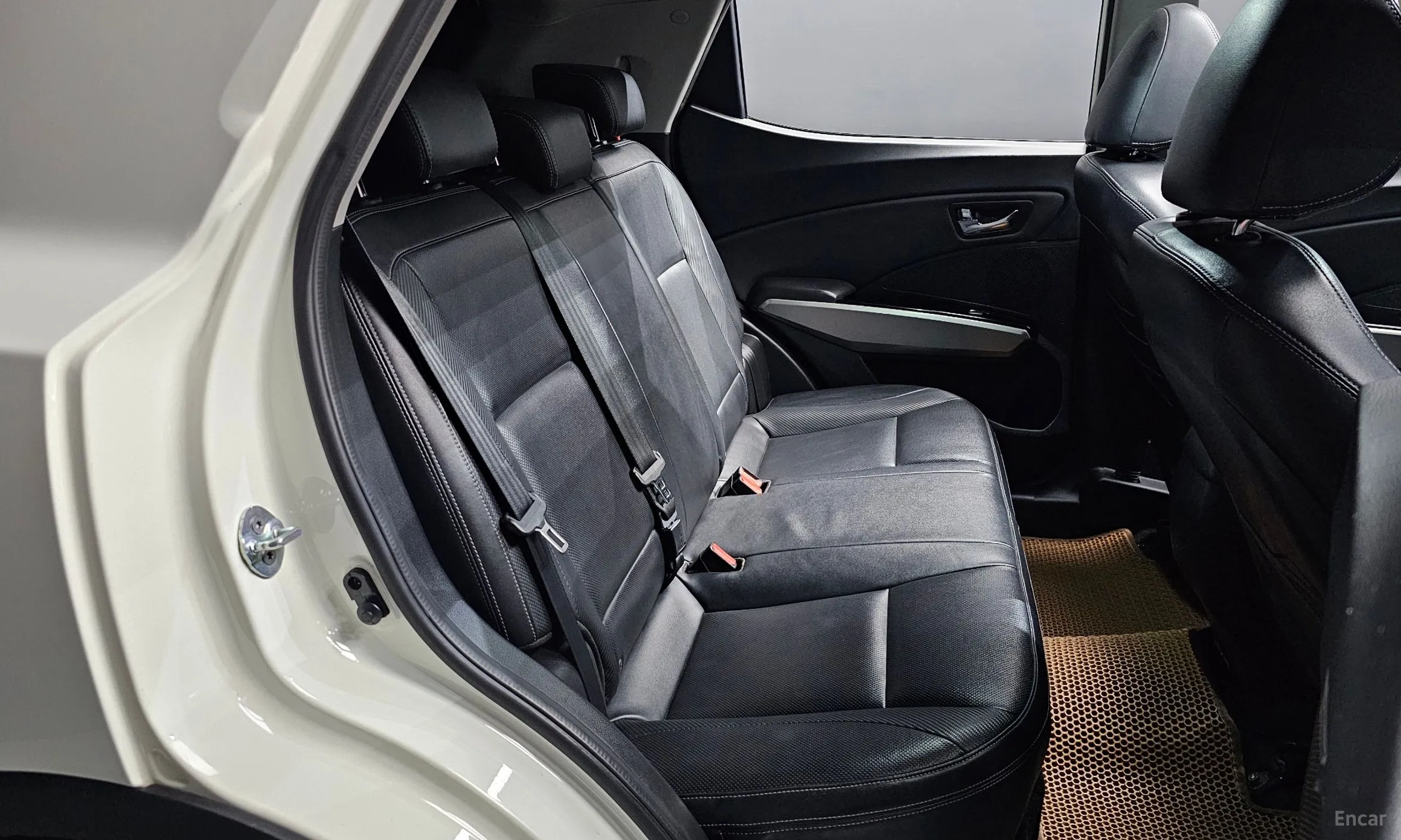 KG Mobility (SsangYong) Tivoli, Lazio превью 11