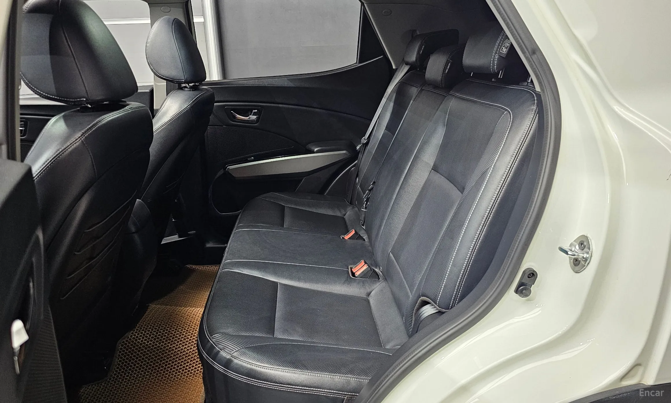 KG Mobility (SsangYong) Tivoli, Lazio превью 12