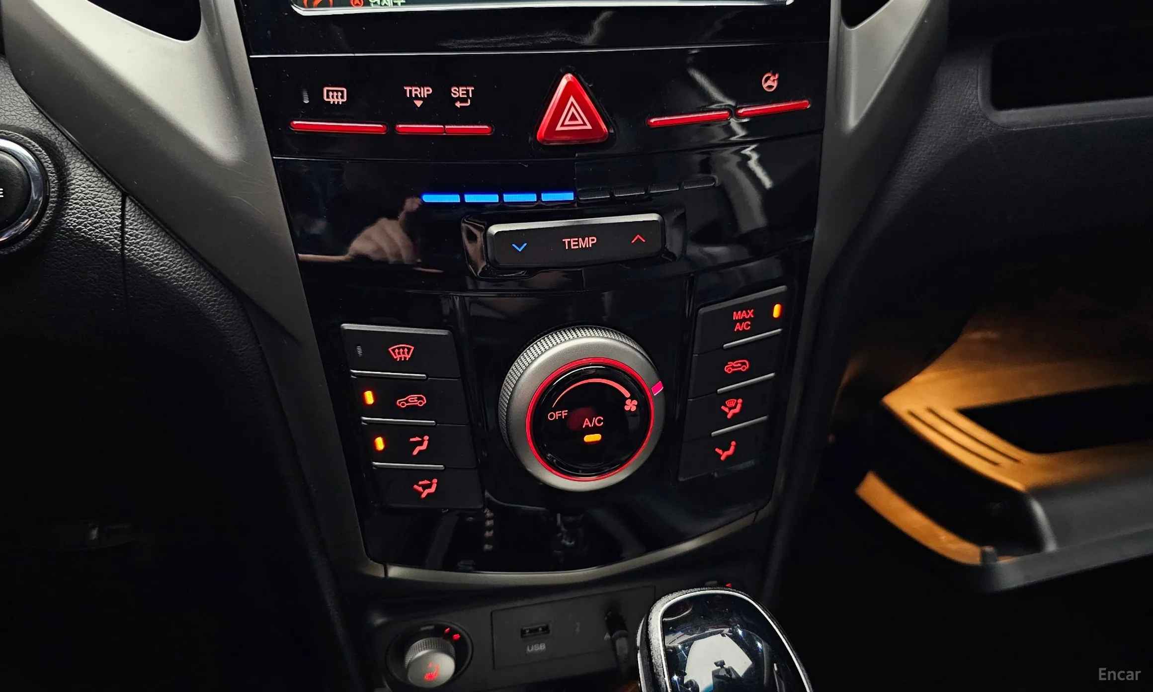 KG Mobility (SsangYong) Tivoli, Lazio превью 16
