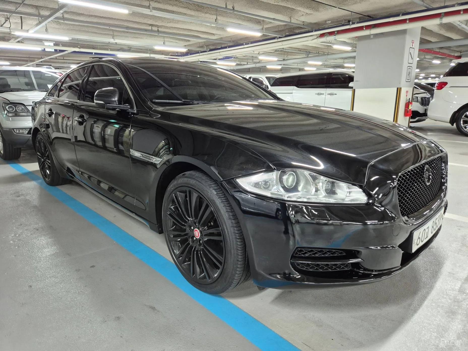 Jaguar All New XJ превью 11