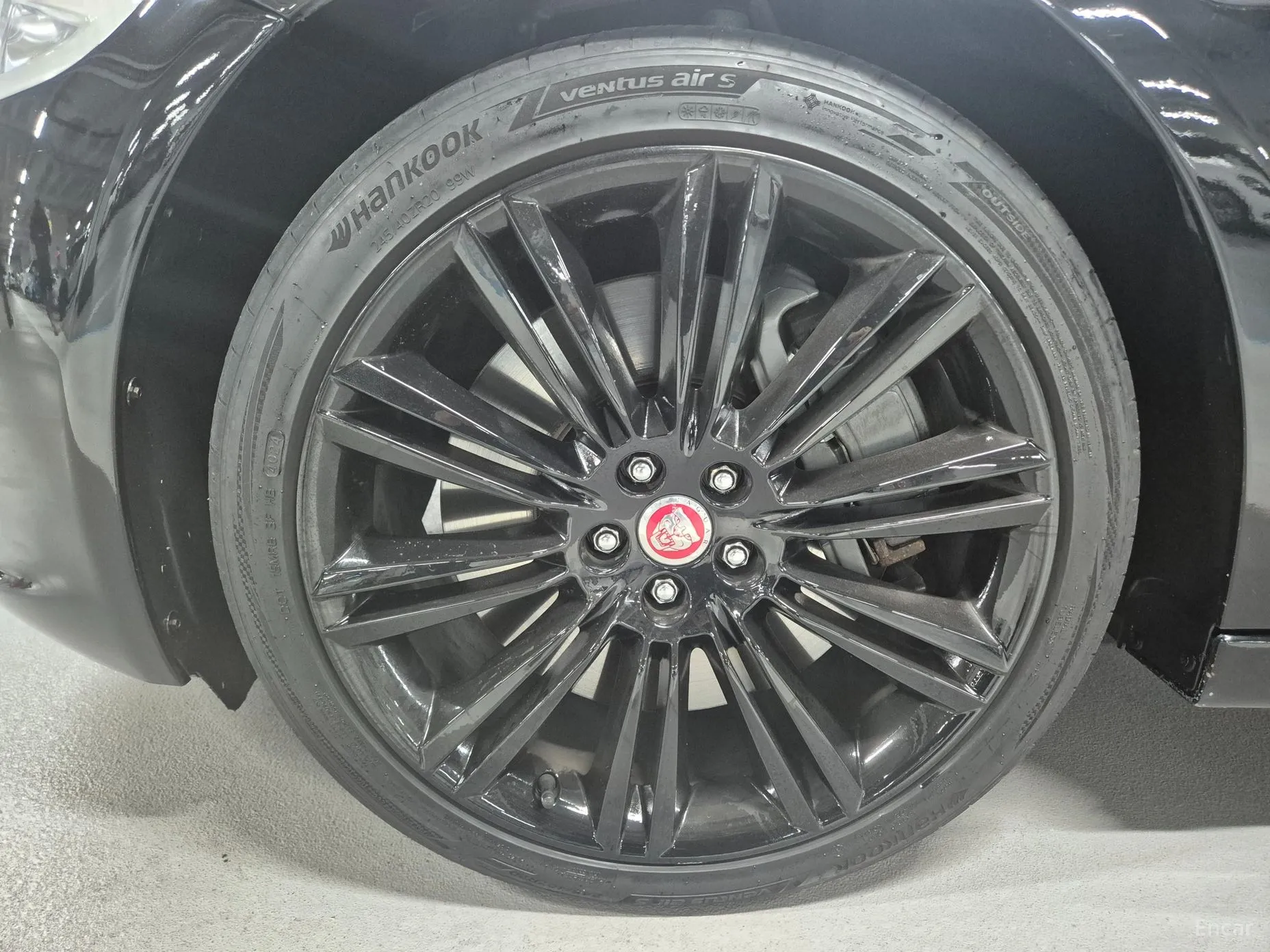 Jaguar All New XJ превью 5