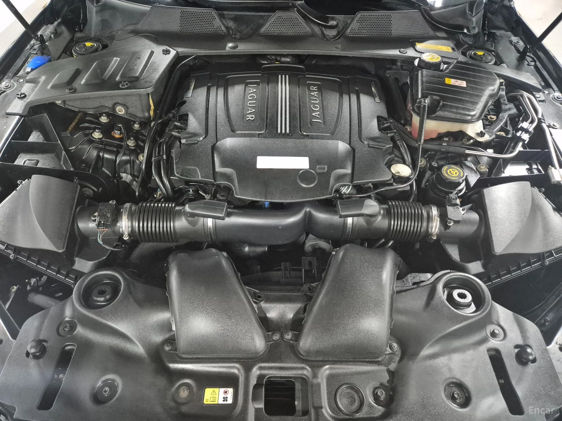 Jaguar All New XJ превью 6