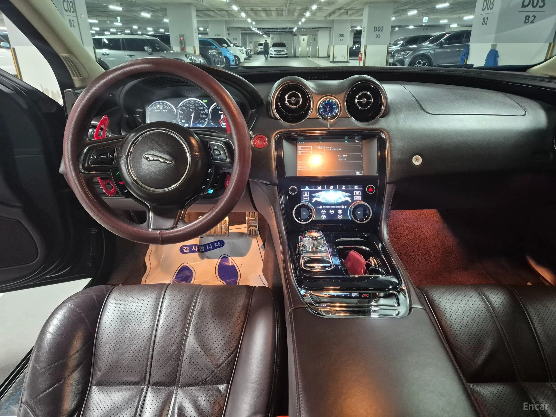 Jaguar All New XJ превью 7