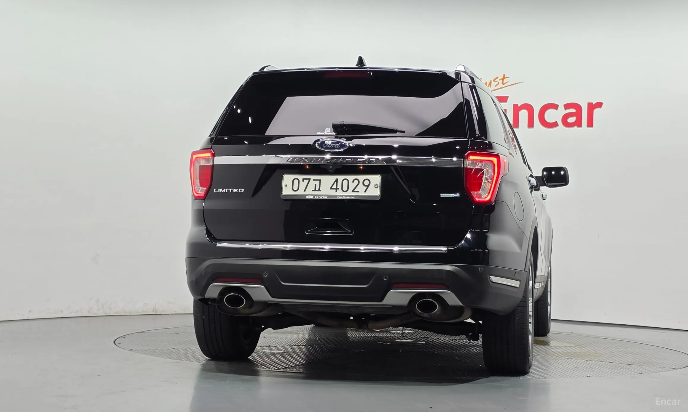 Ford Explorer превью 4