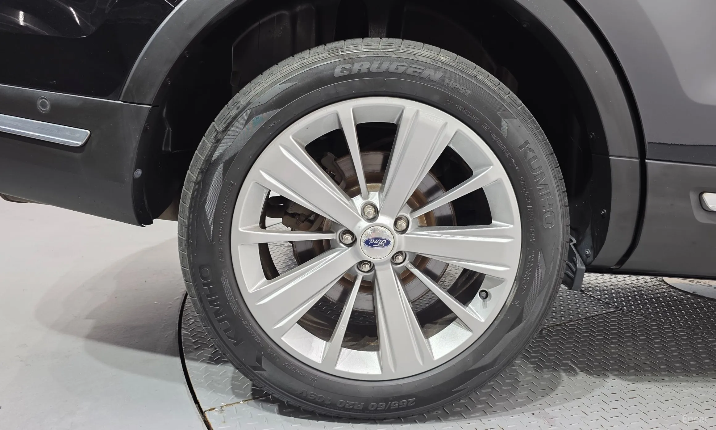 Ford Explorer превью 5