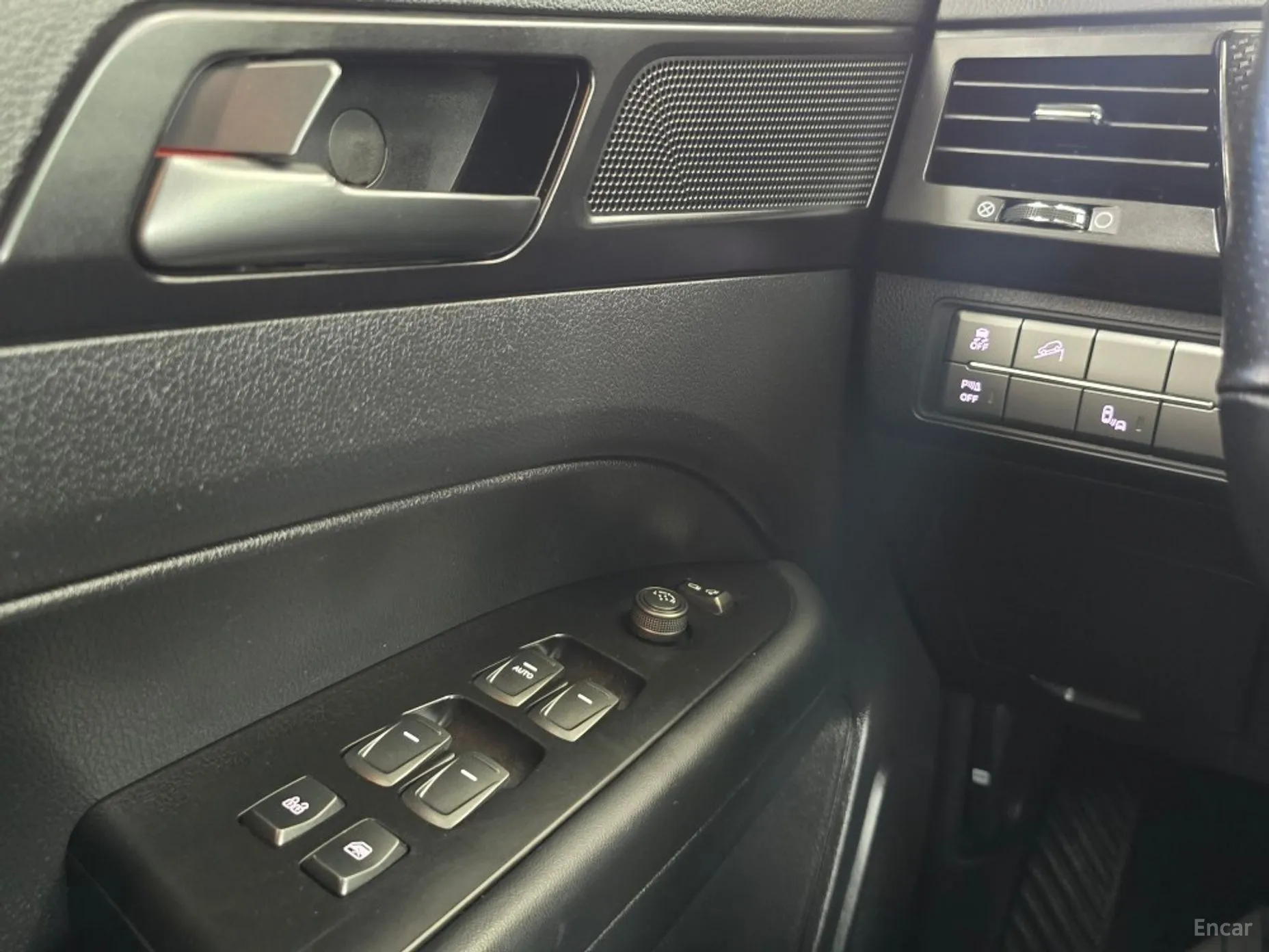 KG Mobility (SsangYong) Rexton Sports превью 18