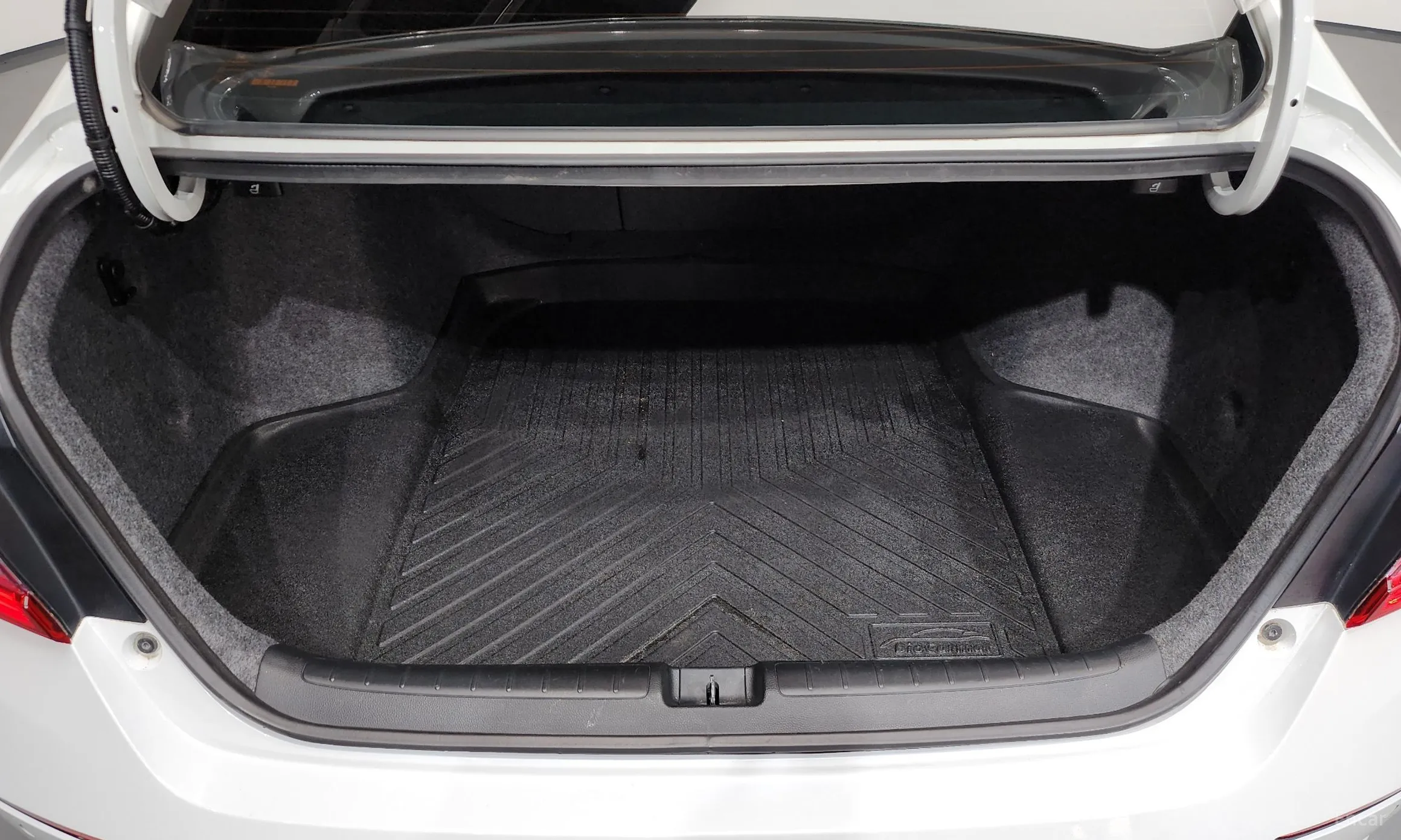 Honda Accord 10th Generation превью 20
