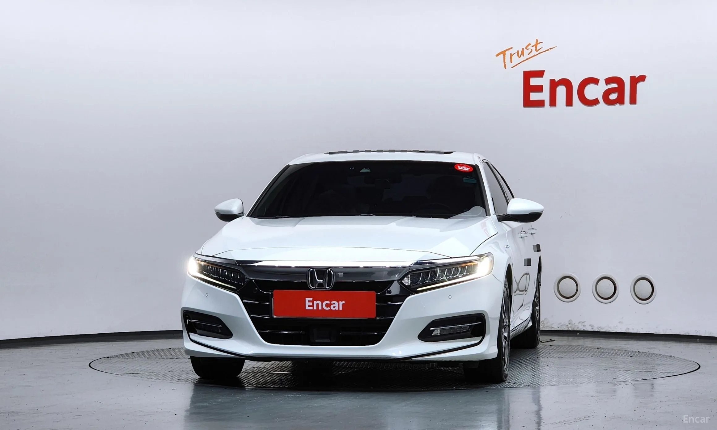 Honda Accord 10th Generation превью 3