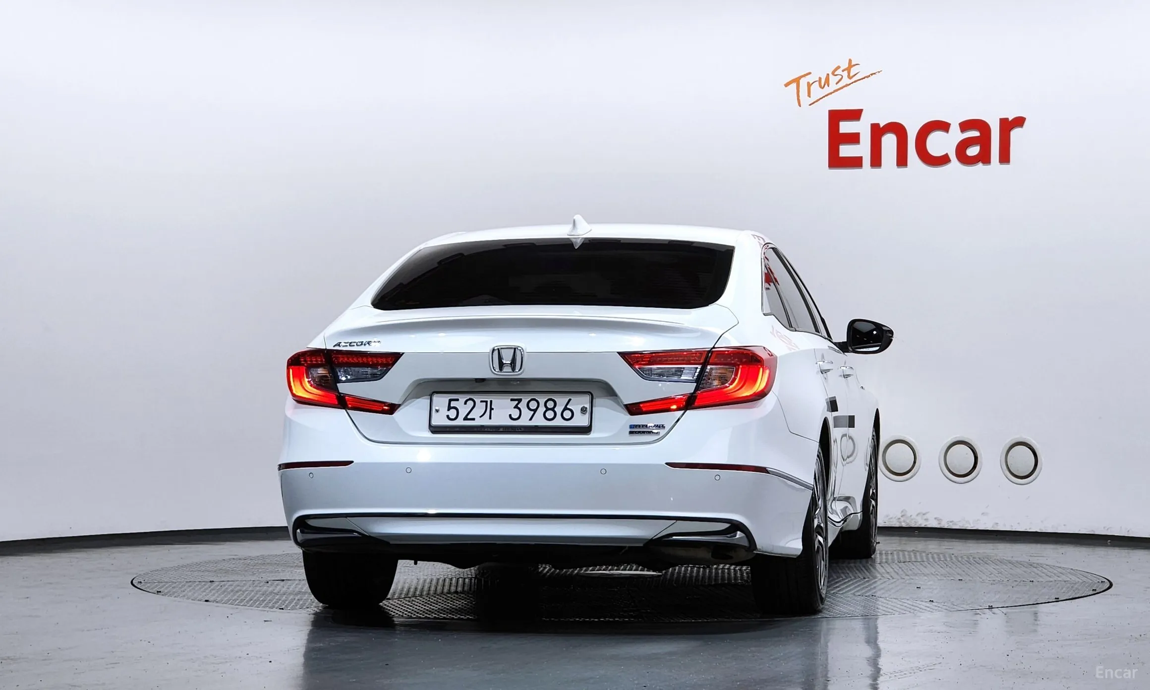 Honda Accord 10th Generation превью 4