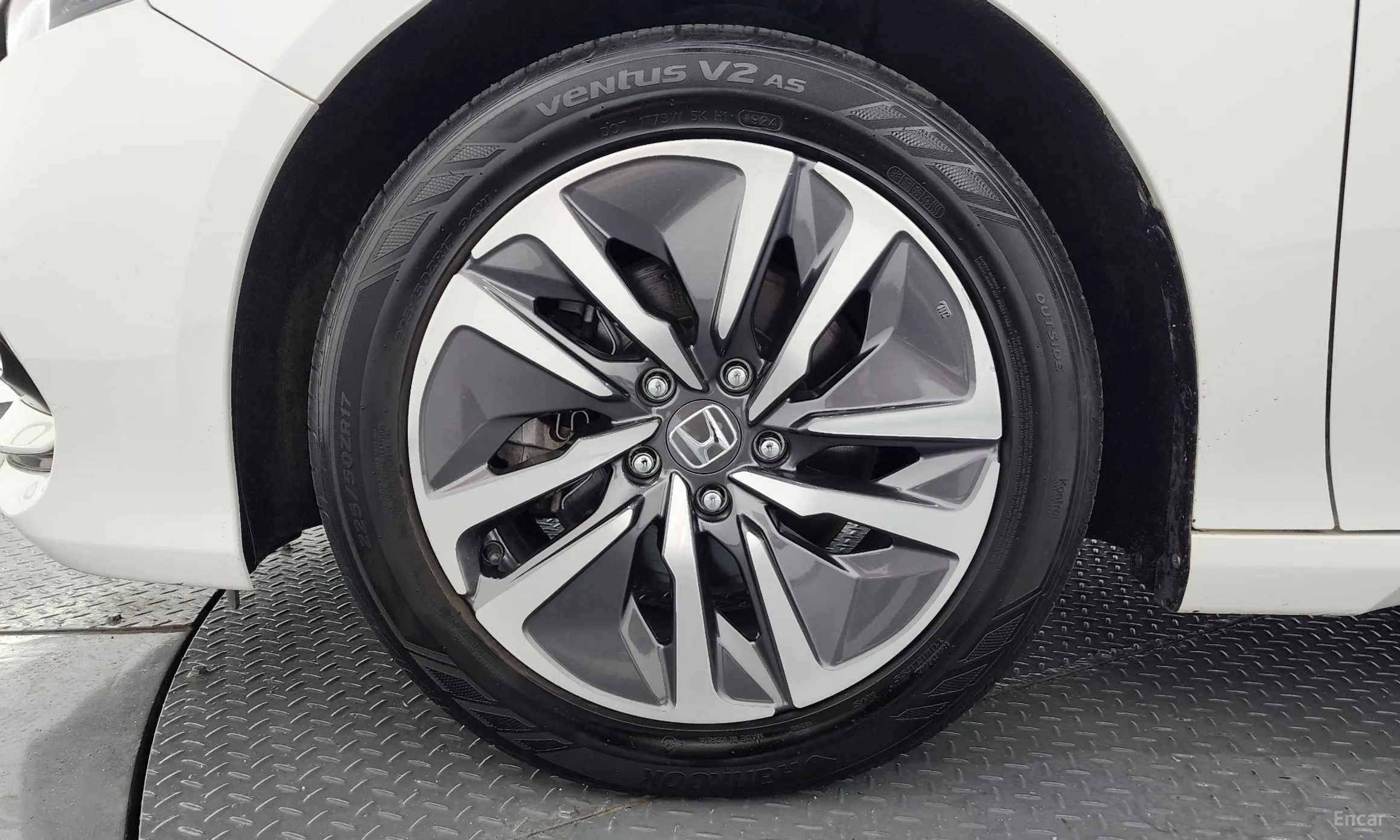 Honda Accord 10th Generation превью 5