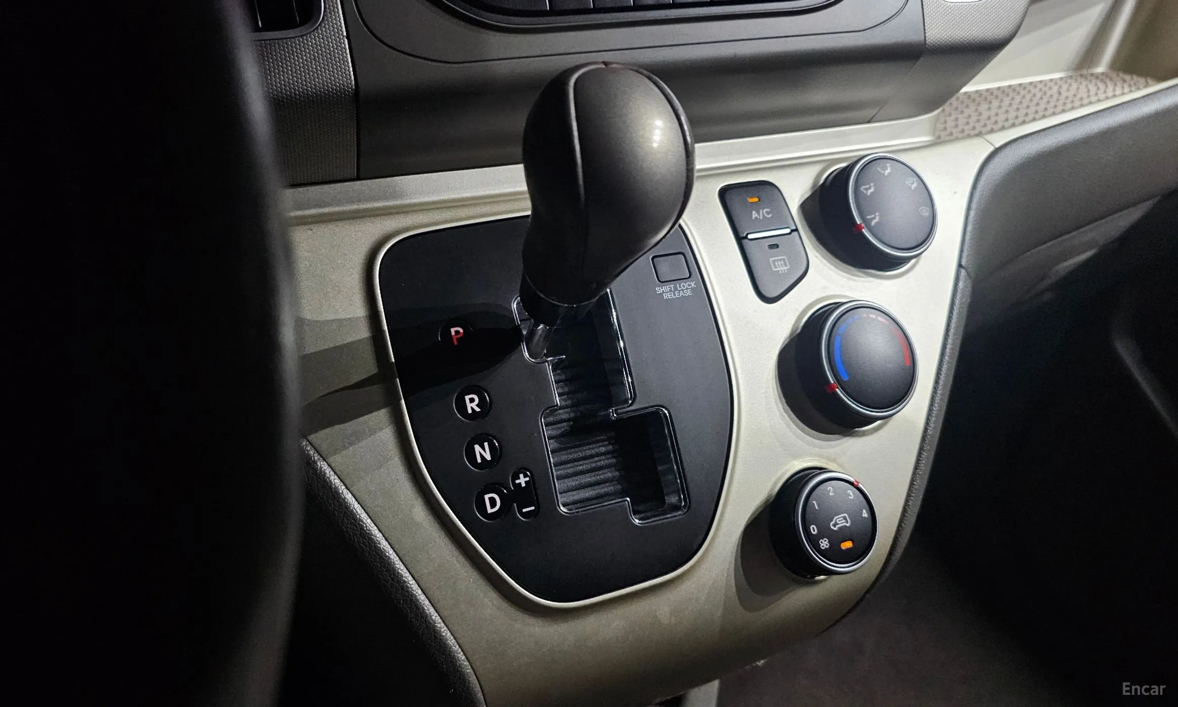 Kia Ray превью 9