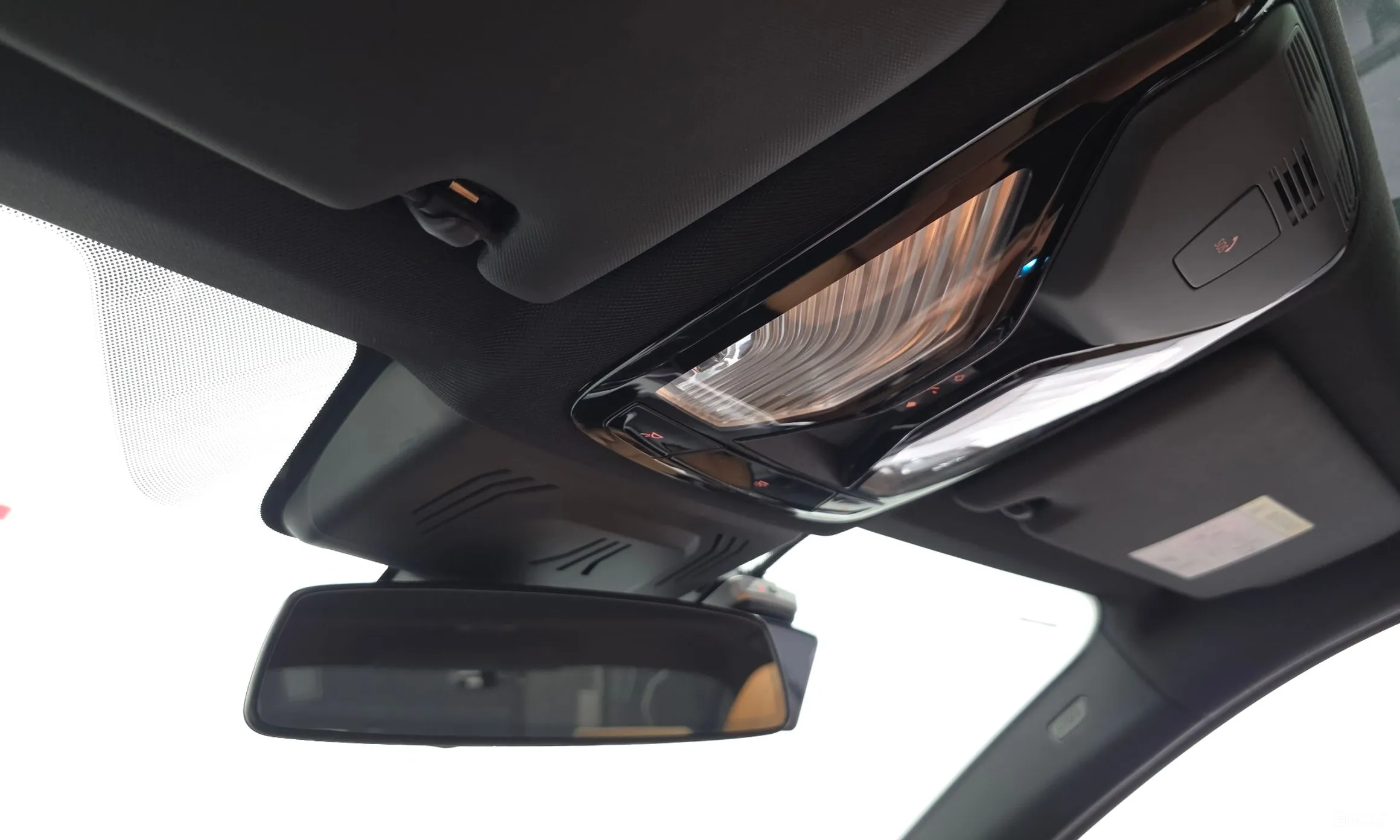 BMW 3 Series (G20) превью 20