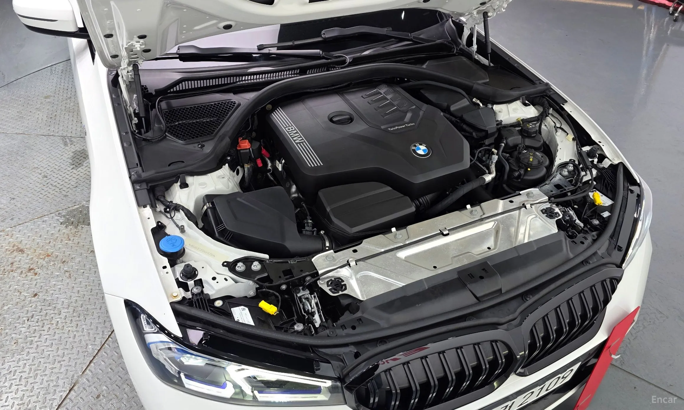 BMW 3 Series (G20) превью 6