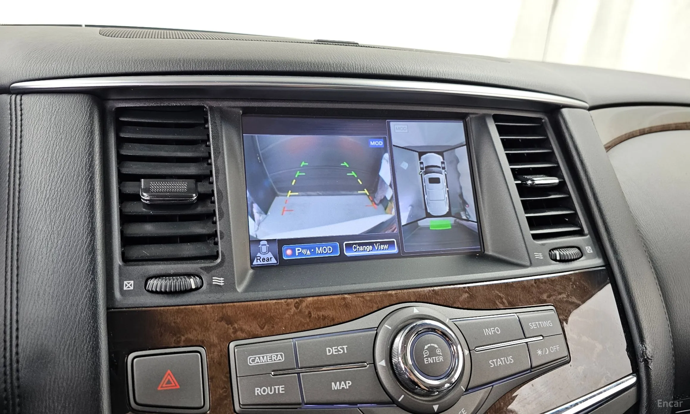 Infiniti QX80 превью 15
