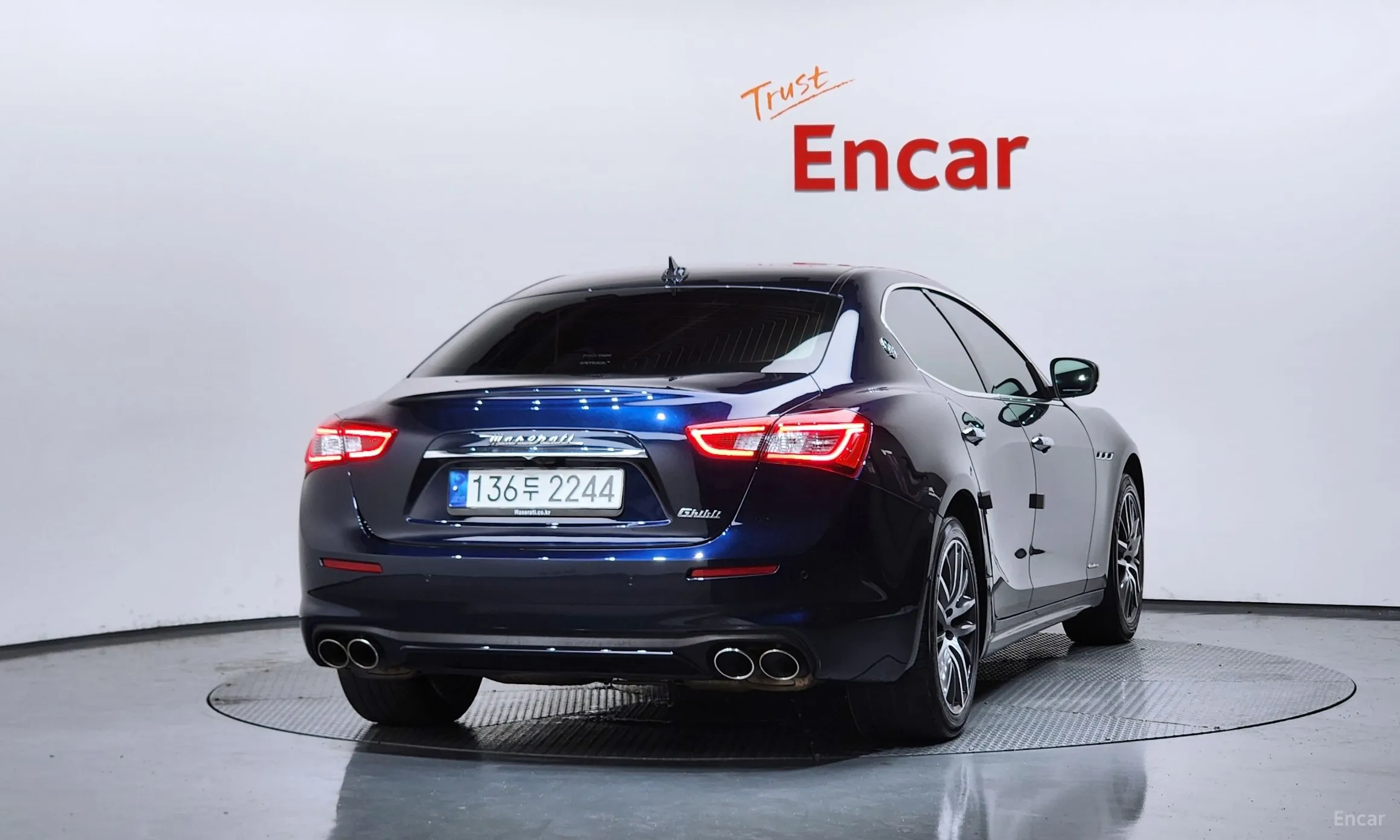 Maserati Ghibli превью 4