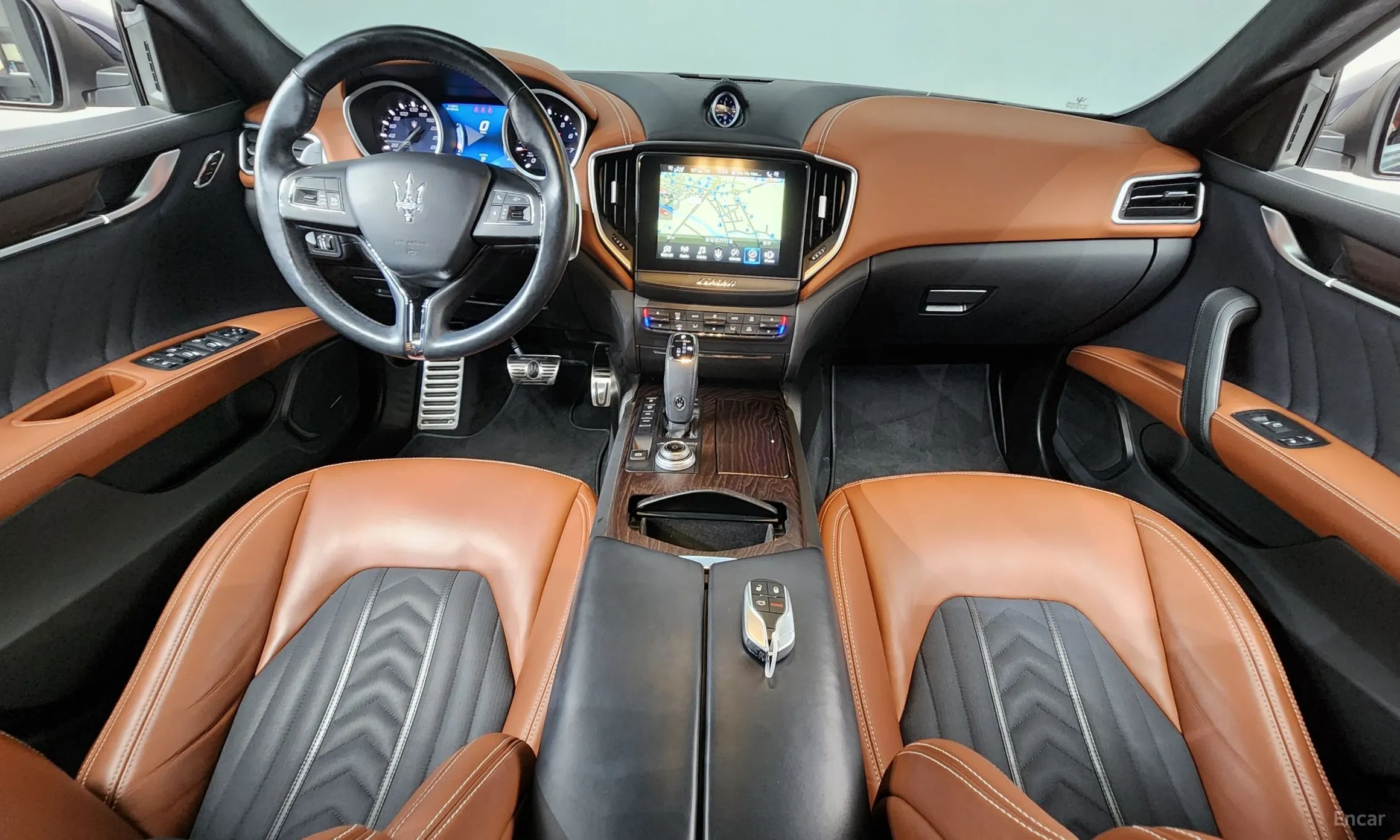Maserati Ghibli превью 7