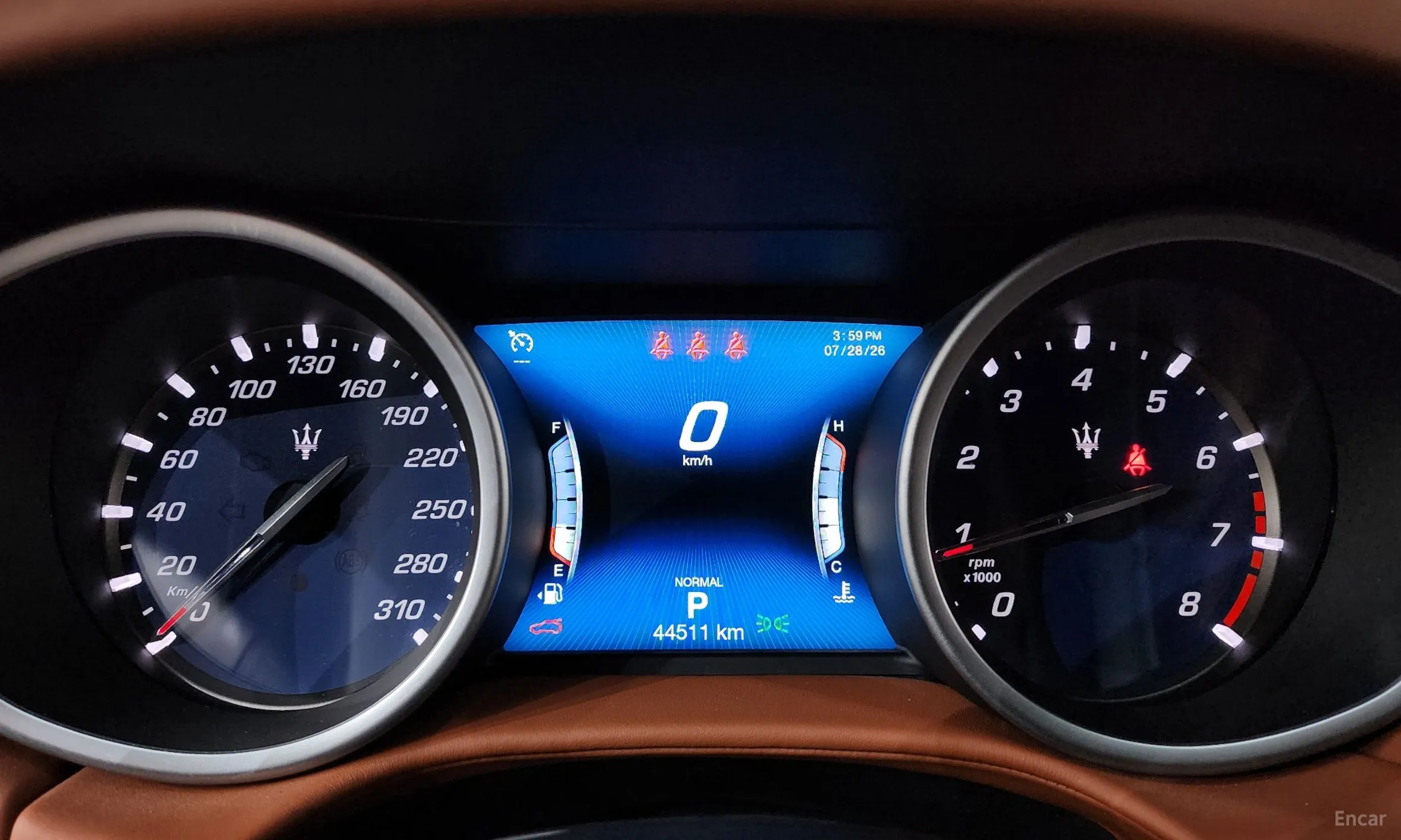Maserati Ghibli превью 8
