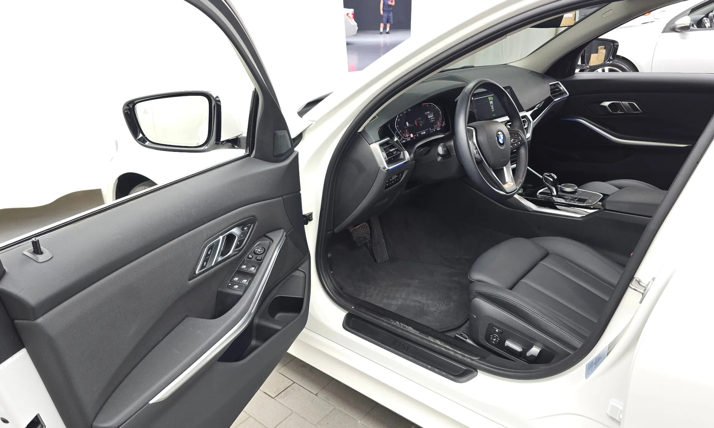 BMW 3 Series (G20) превью 10