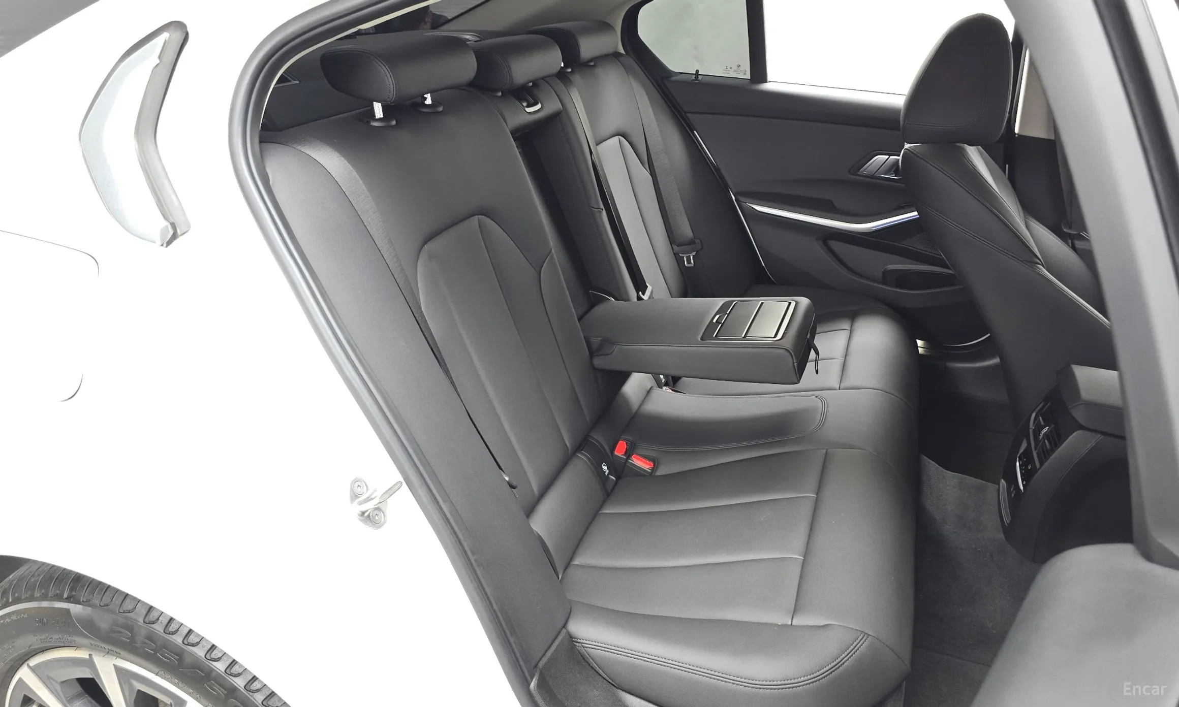 BMW 3 Series (G20) превью 12