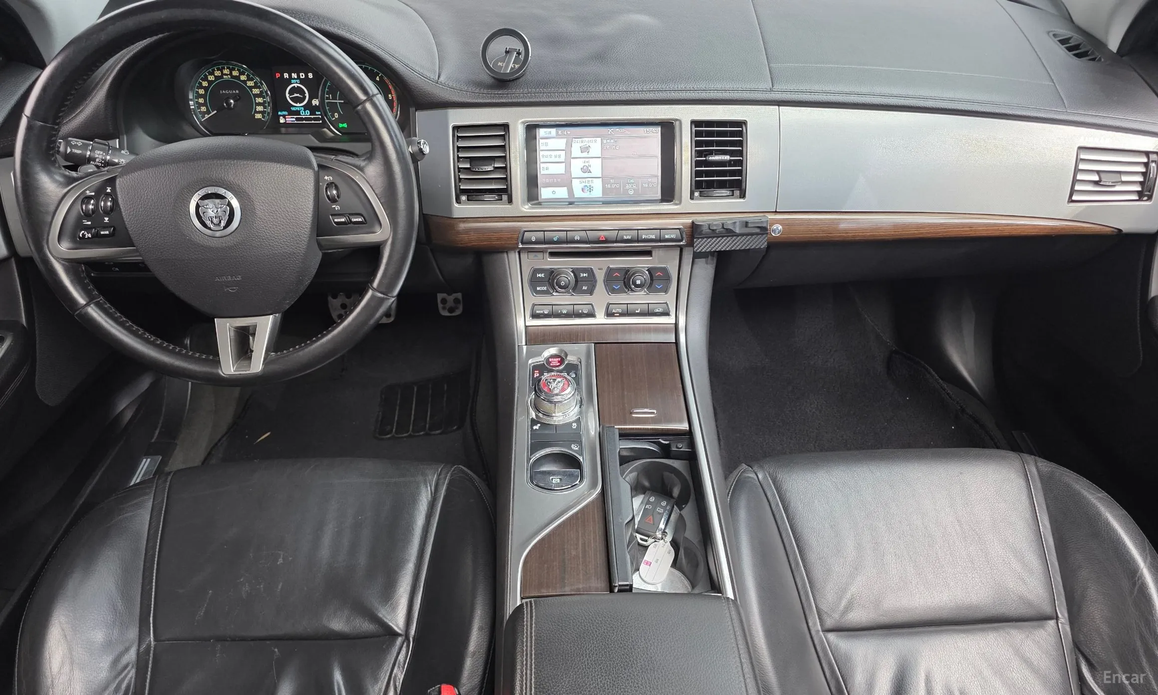 Jaguar New XF превью 7