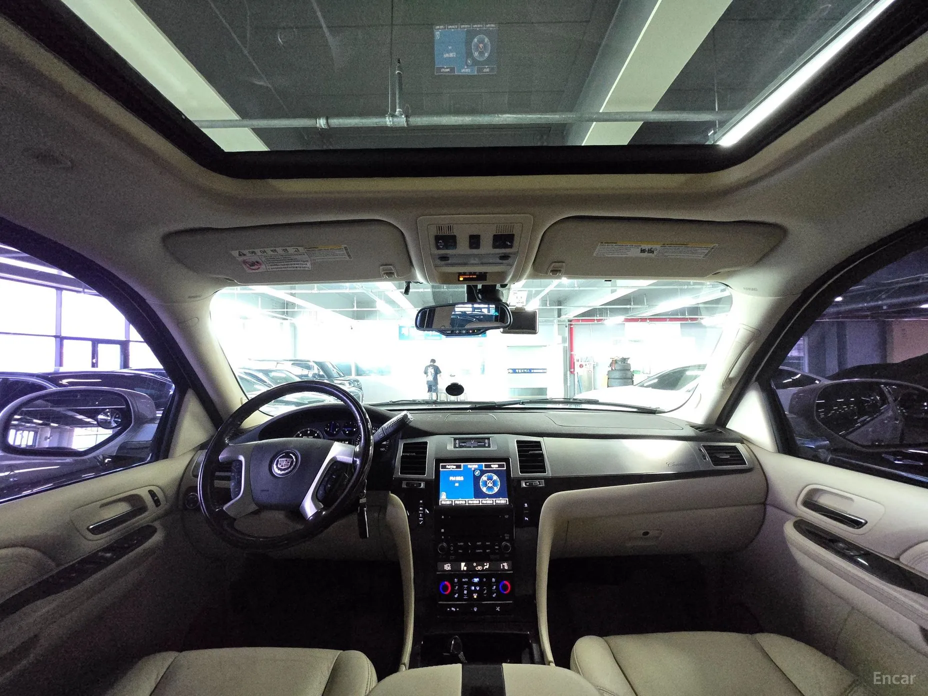Cadillac Escalade превью 8