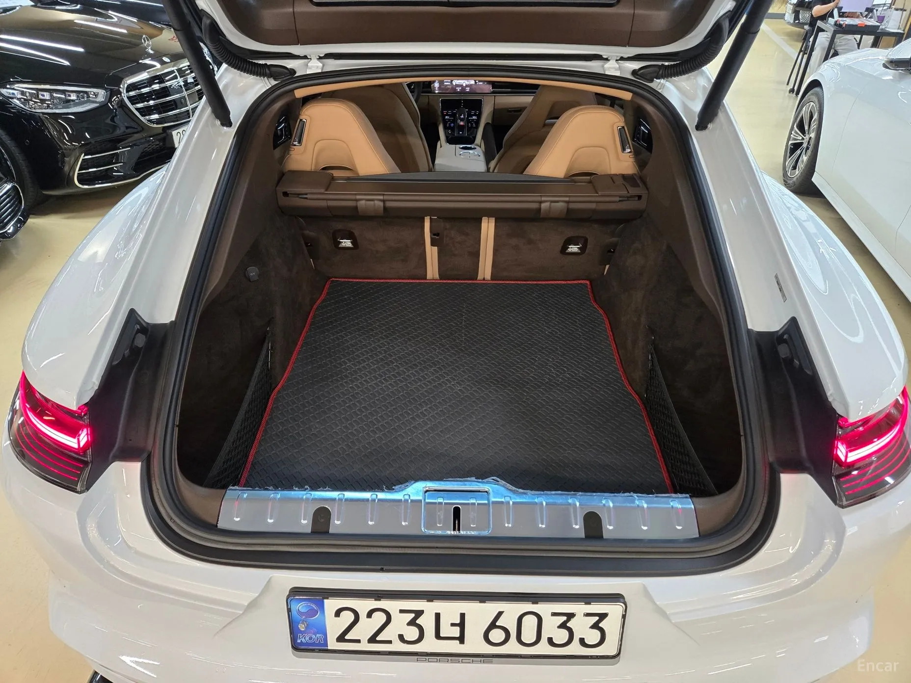 Porsche Panamera (971) превью 15