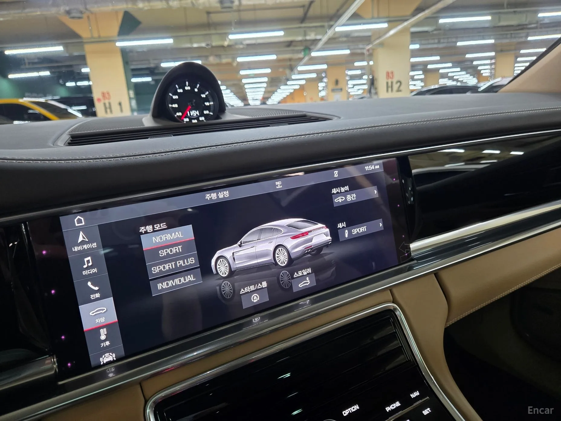 Porsche Panamera (971) превью 7