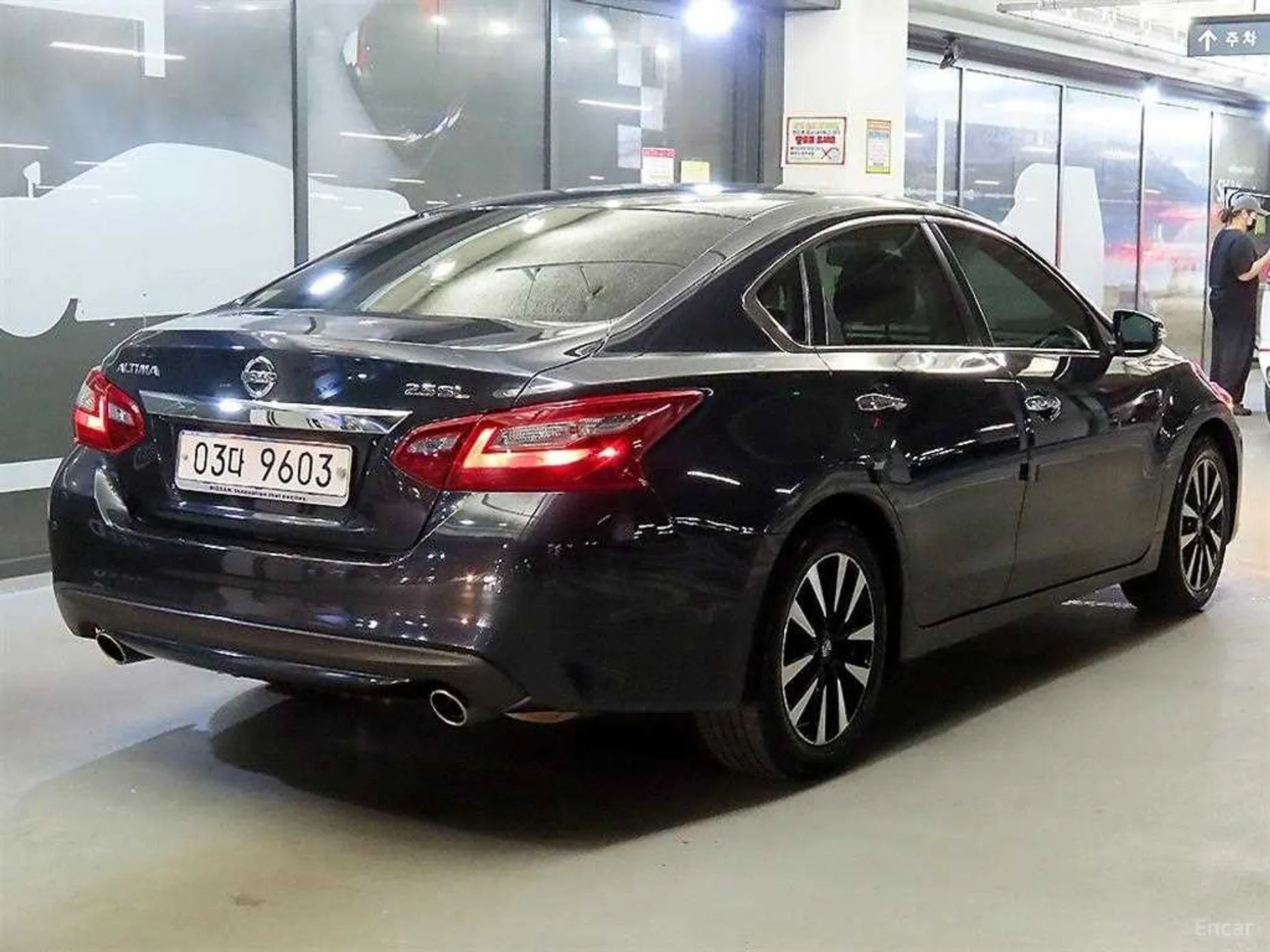 Nissan Altima превью 4