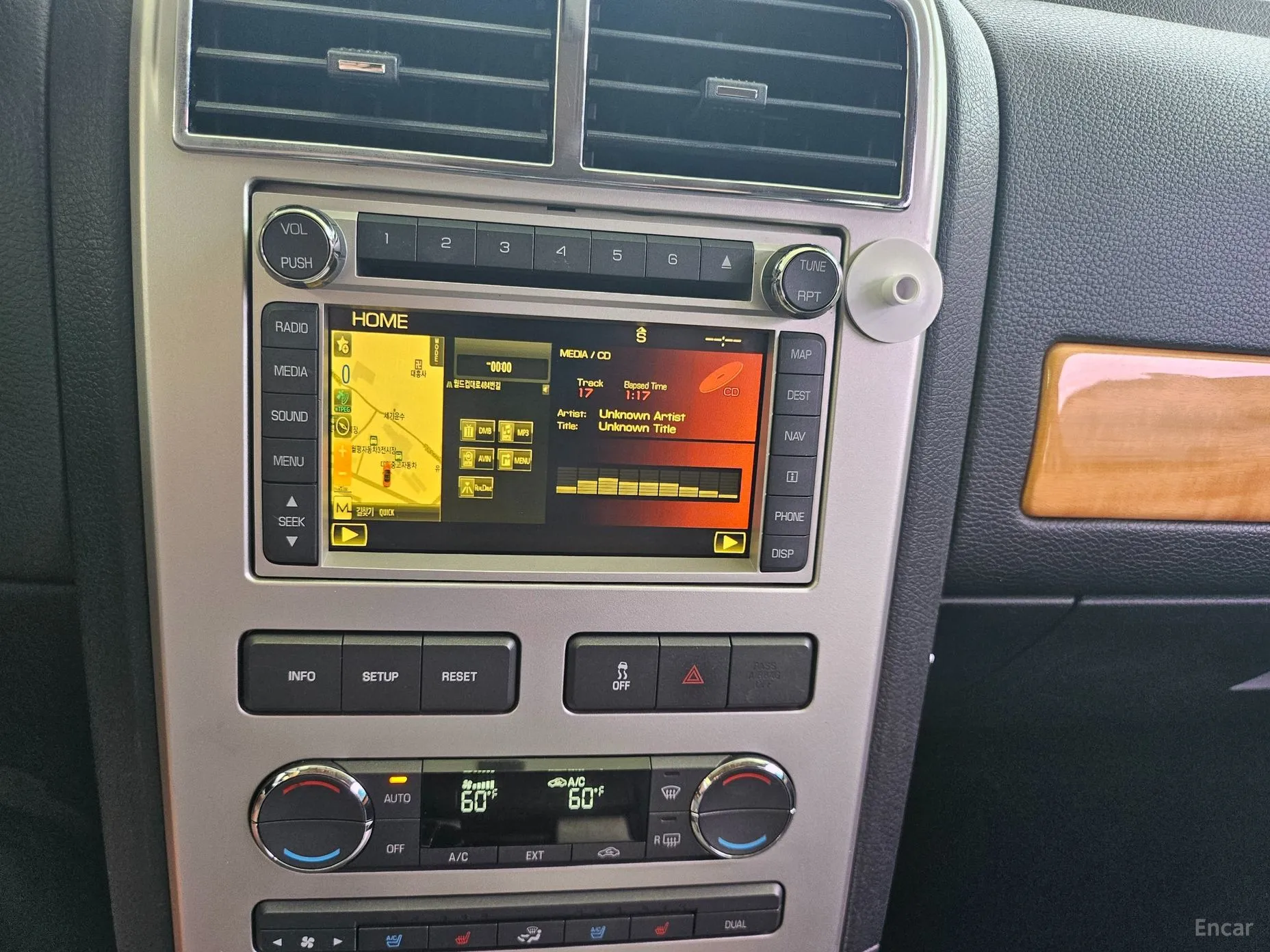 Lincoln MKX превью 13