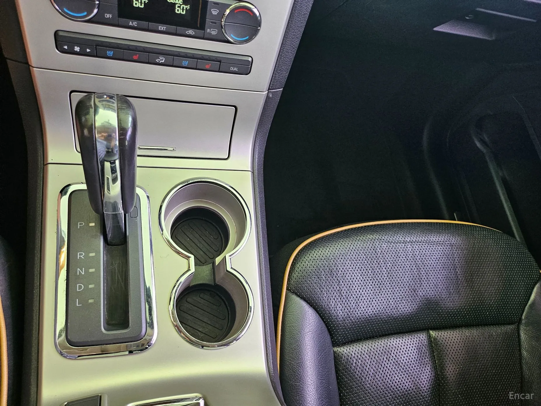 Lincoln MKX превью 14