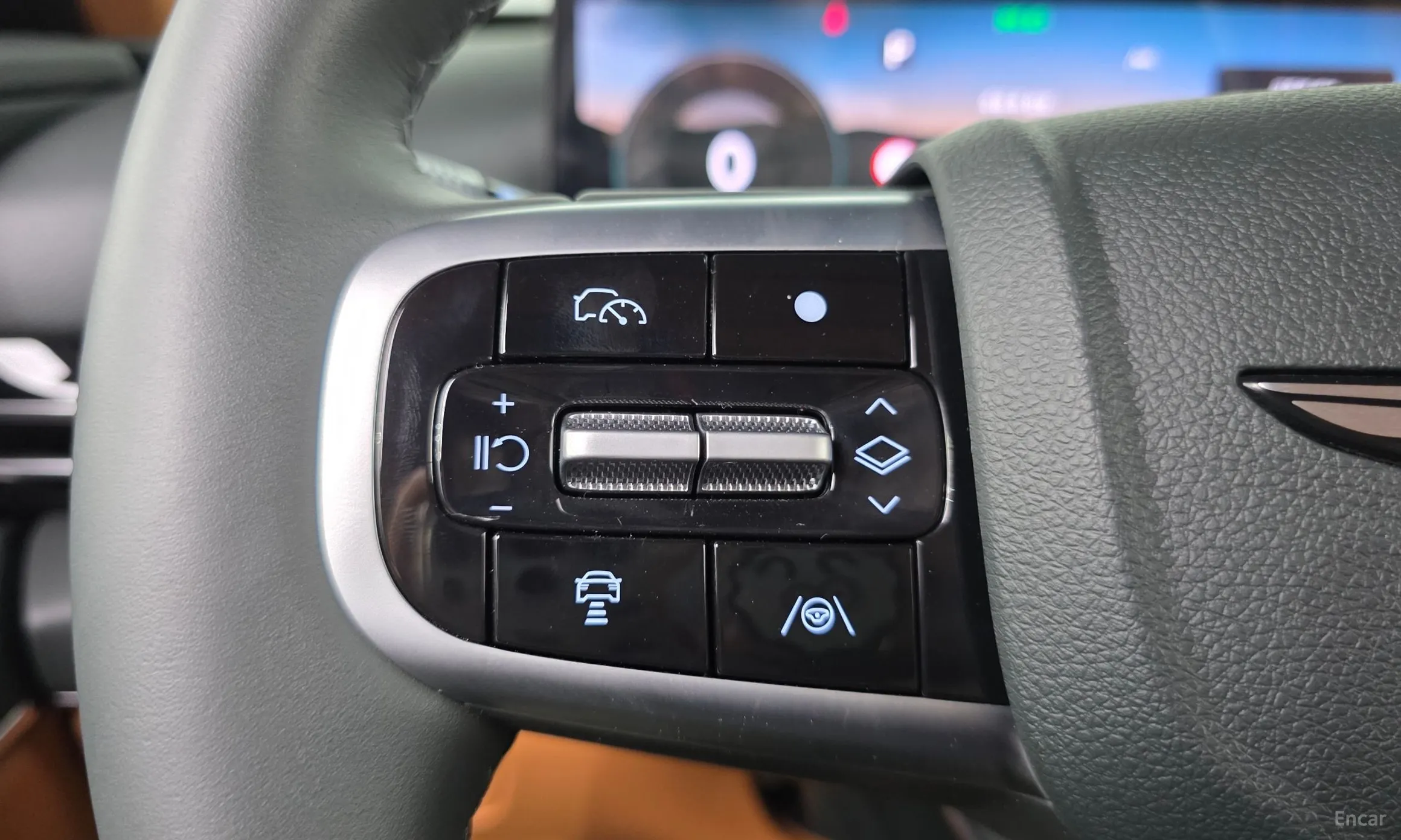 Genesis GV80 превью 14