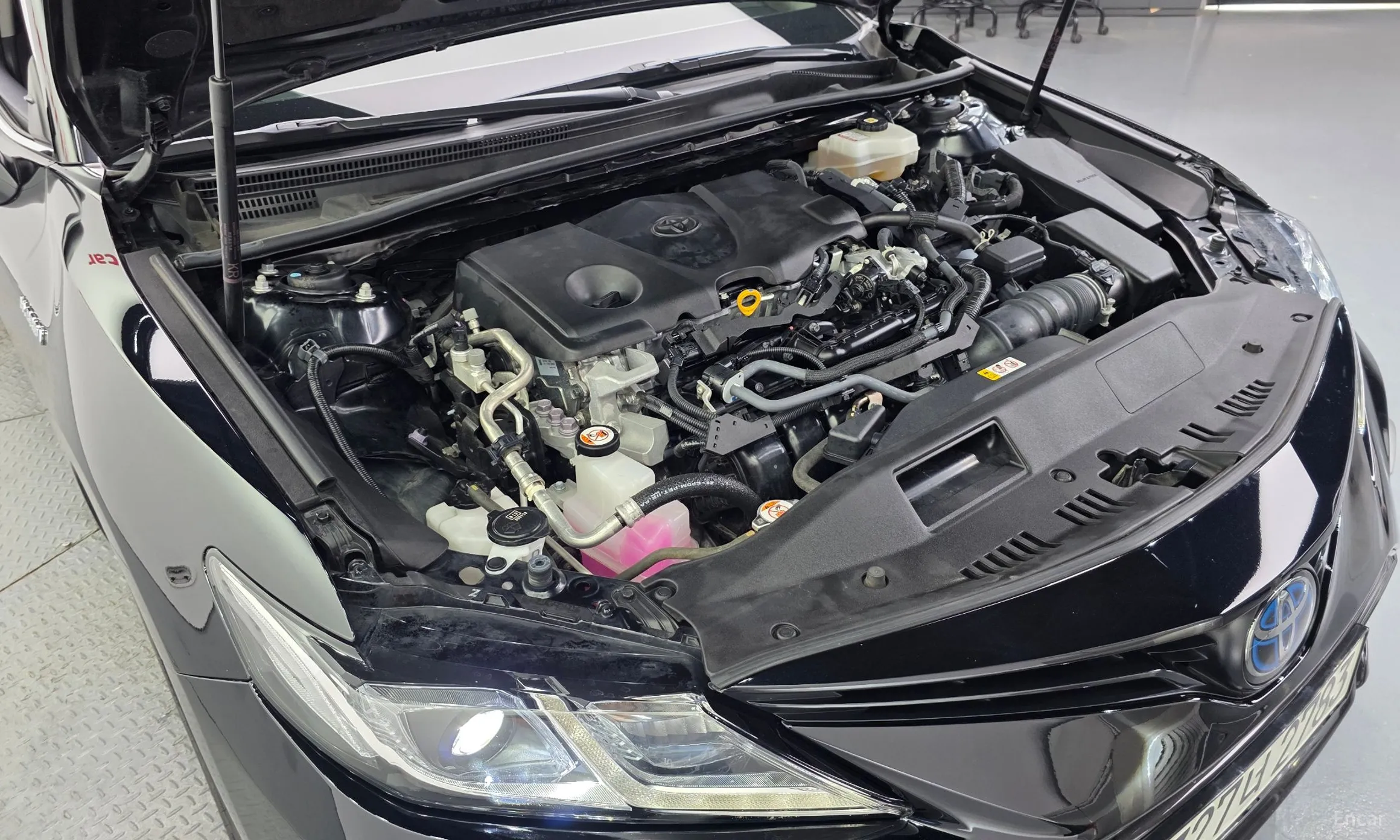 Toyota Camry (XV70) превью 6
