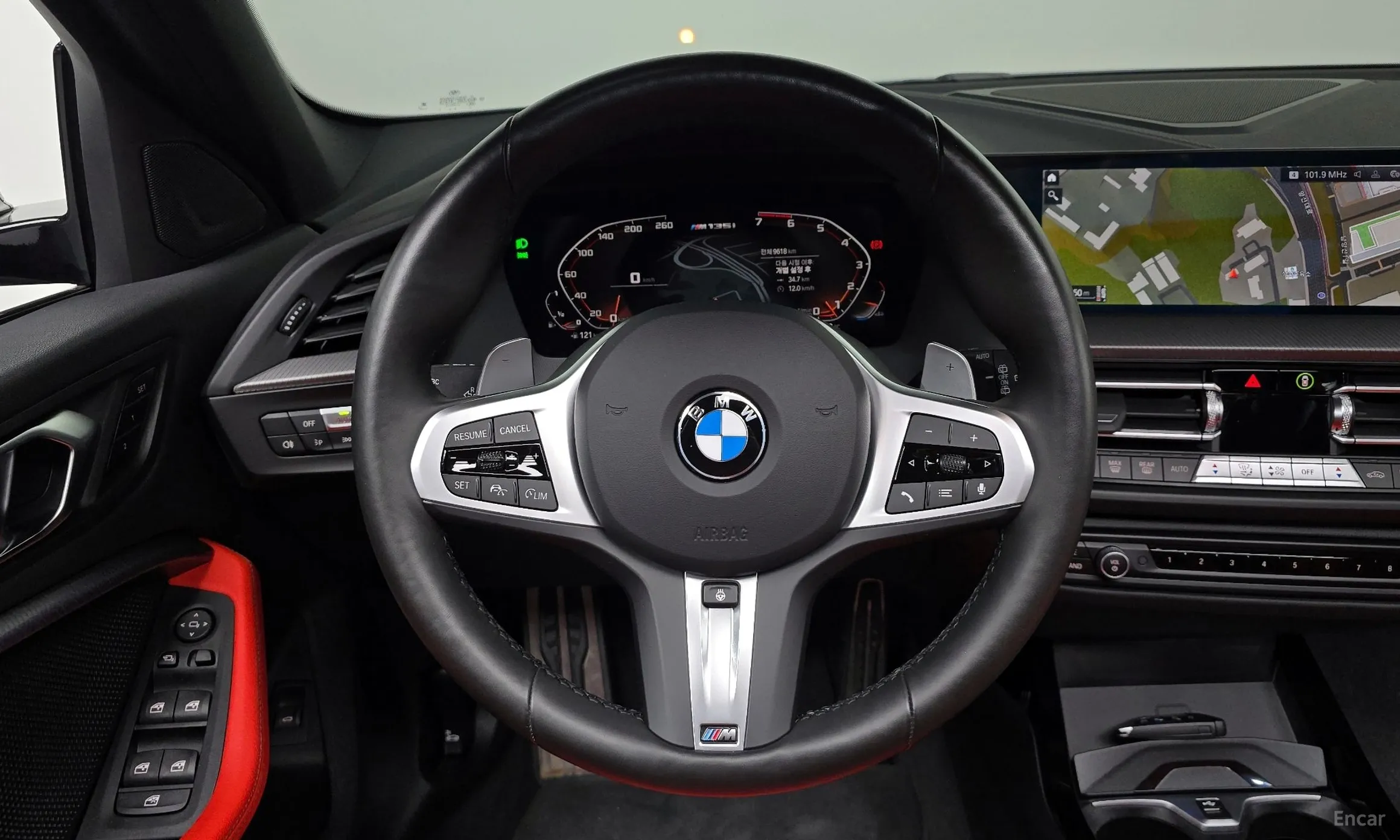 BMW 1 Series (F40) превью 13