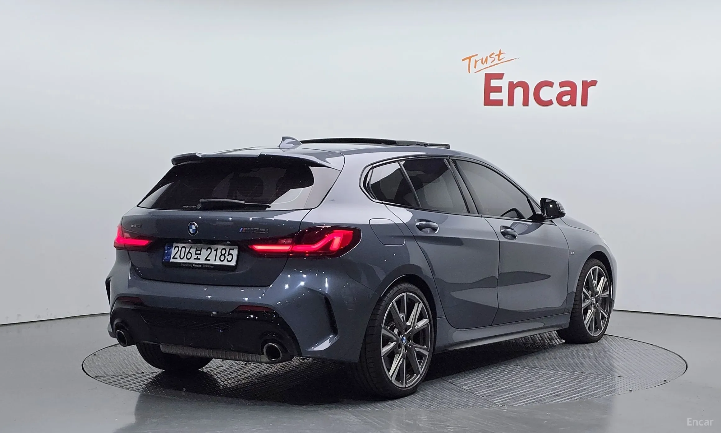 BMW 1 Series (F40) превью 2