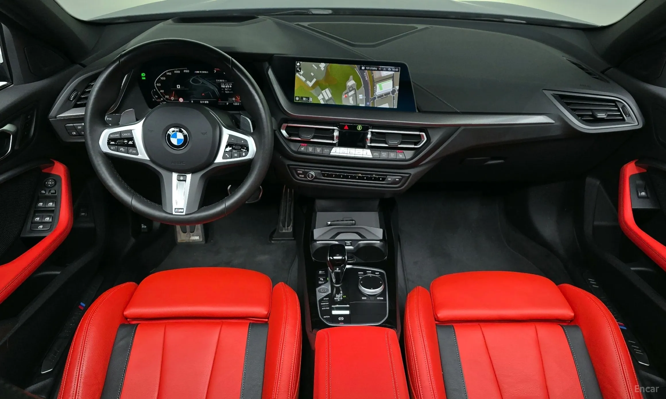 BMW 1 Series (F40) превью 7
