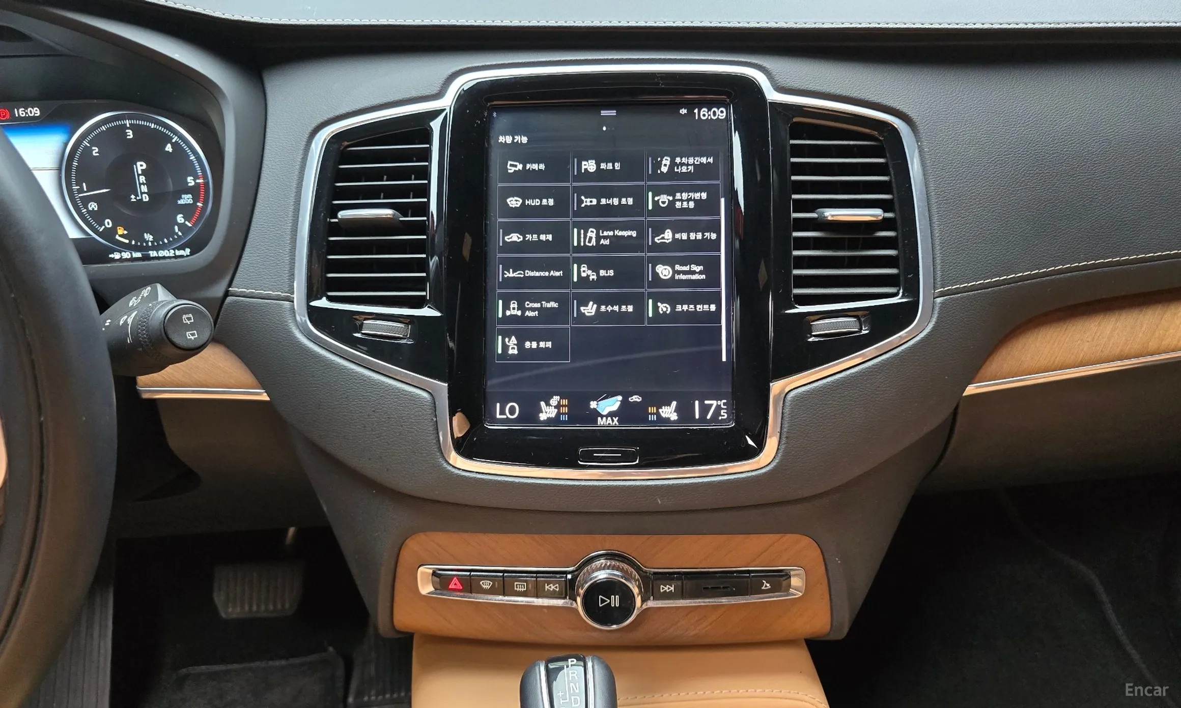Volvo XC90 Gen 2 превью 16