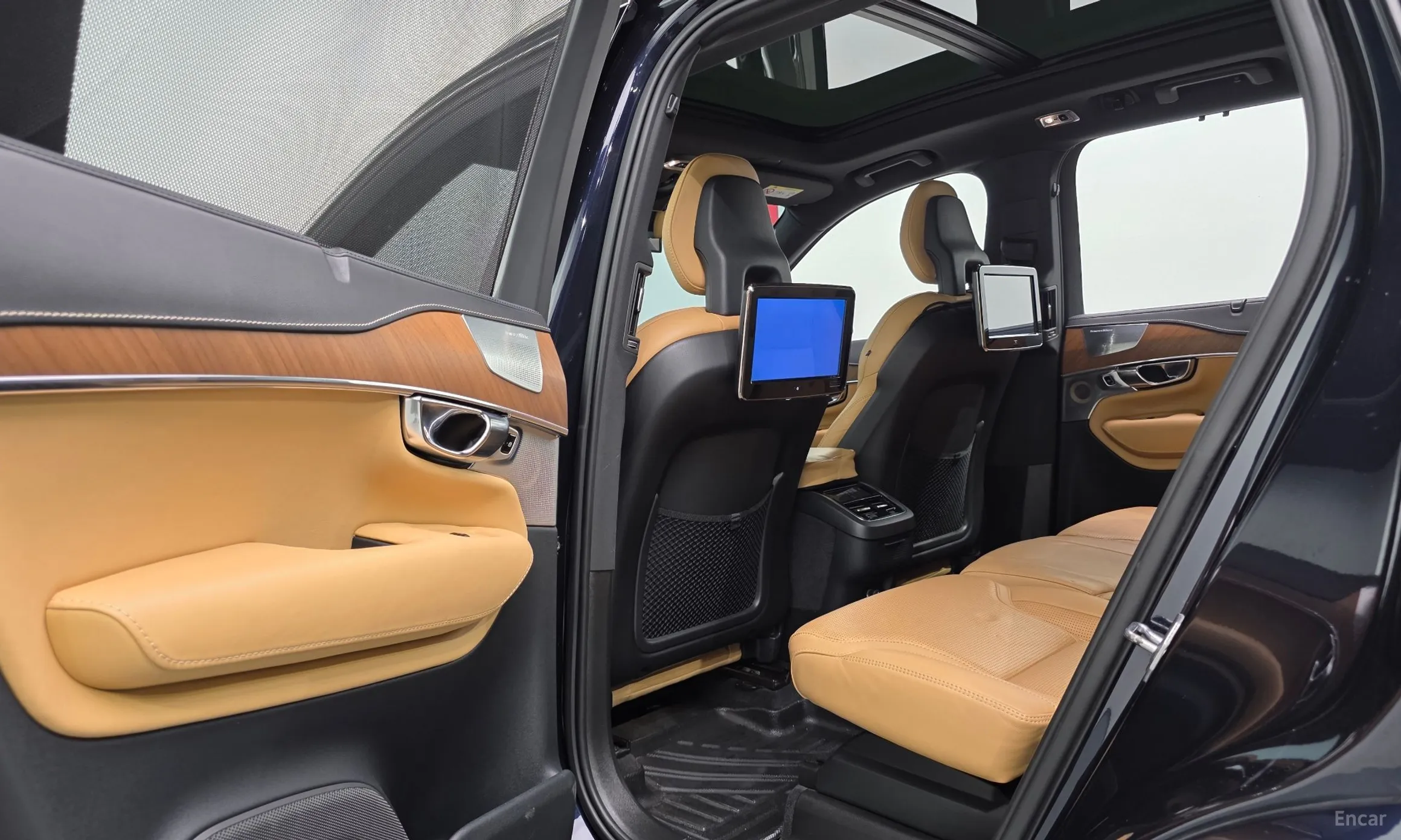 Volvo XC90 Gen 2 превью 17