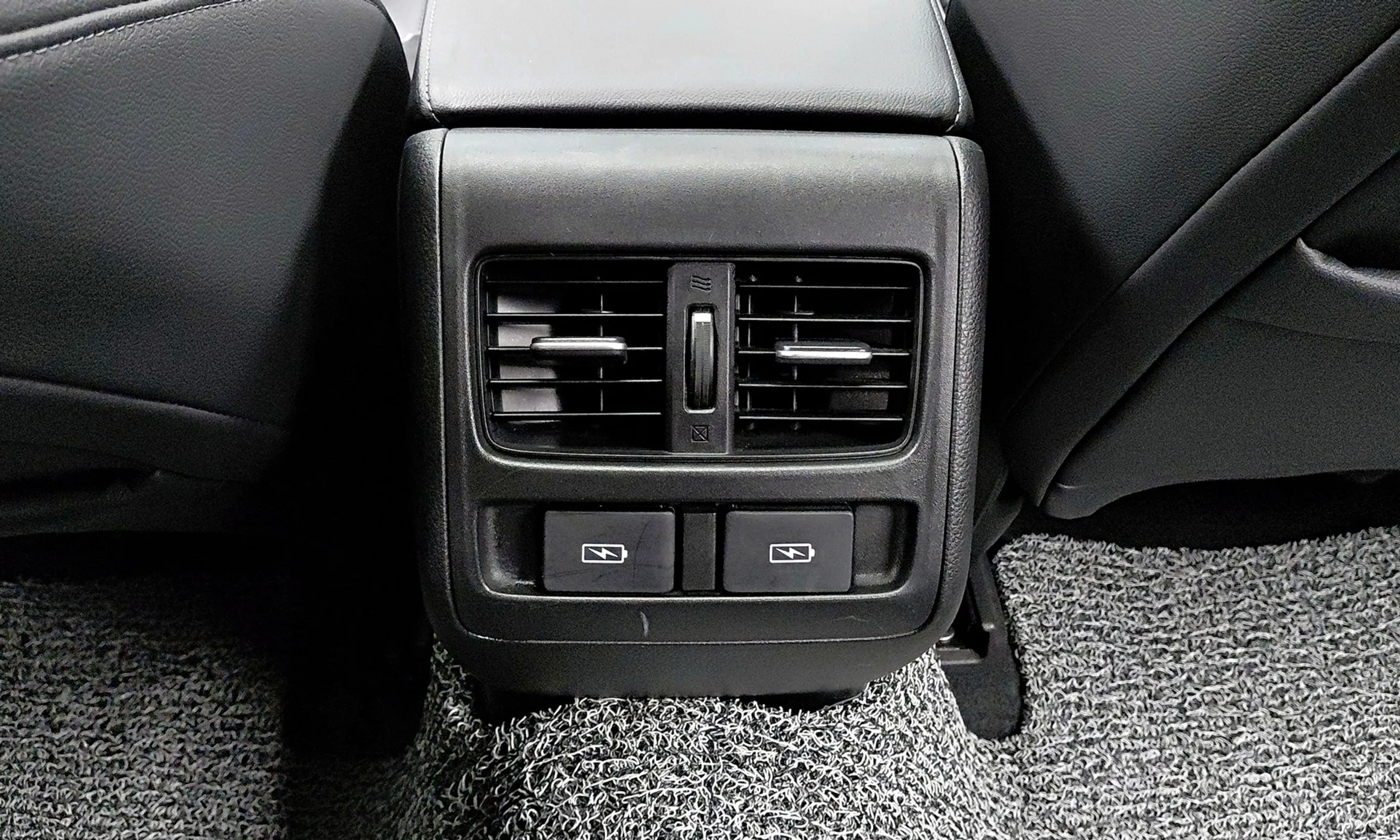 Honda Accord 10th Generation превью 17