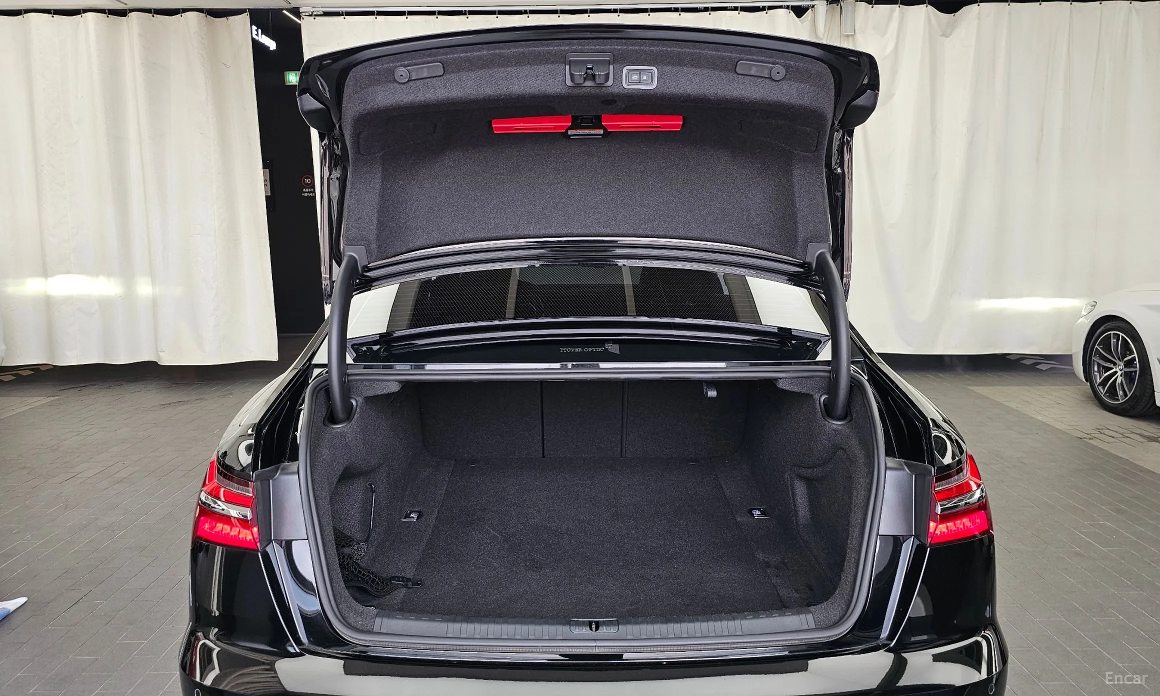 Audi A6 (C8) превью 20