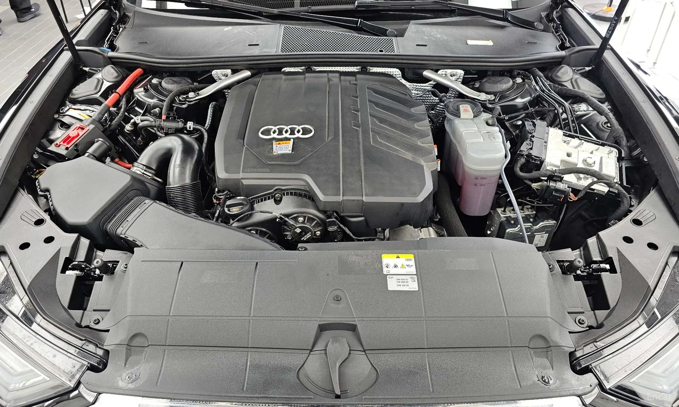 Audi A6 (C8) превью 6