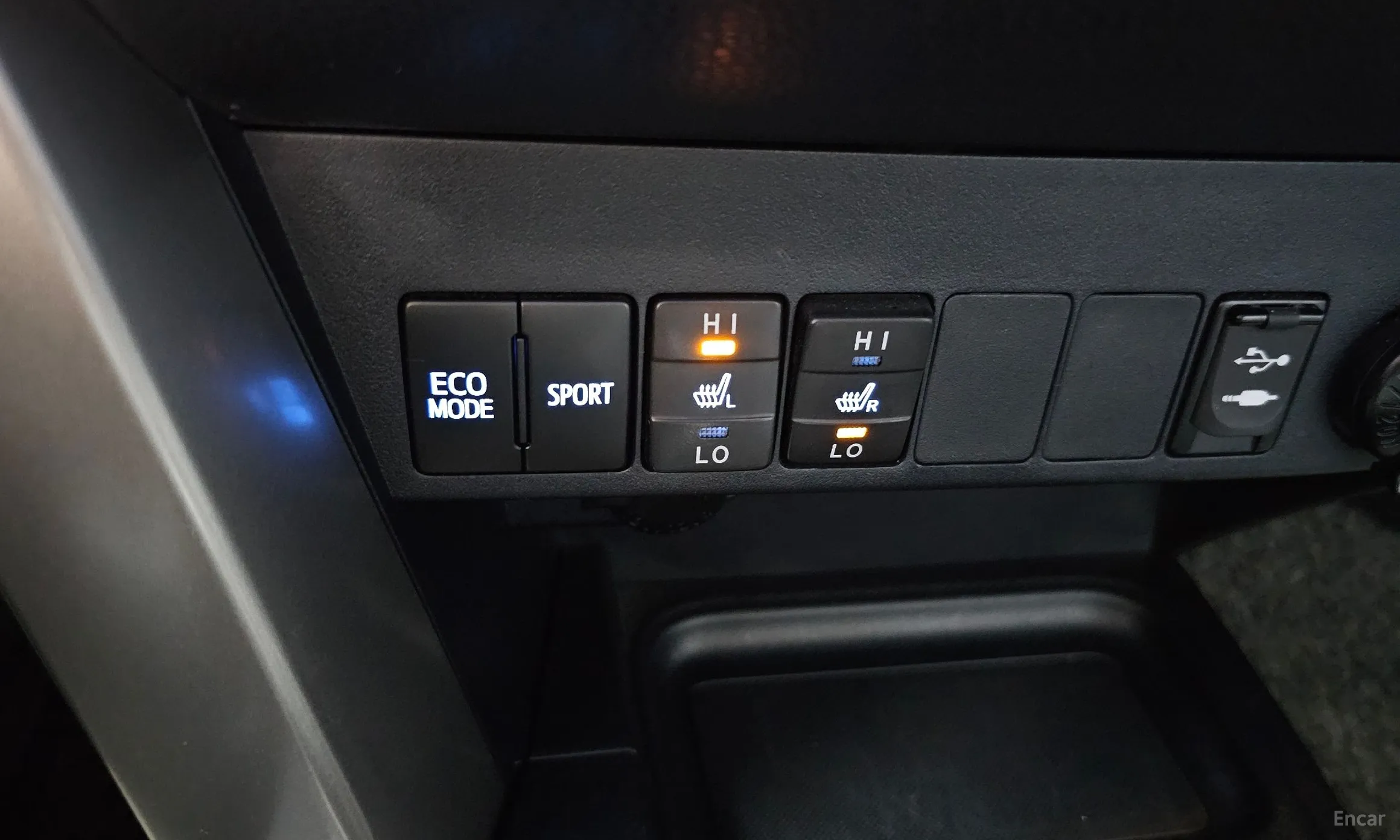Toyota RAV4 превью 20
