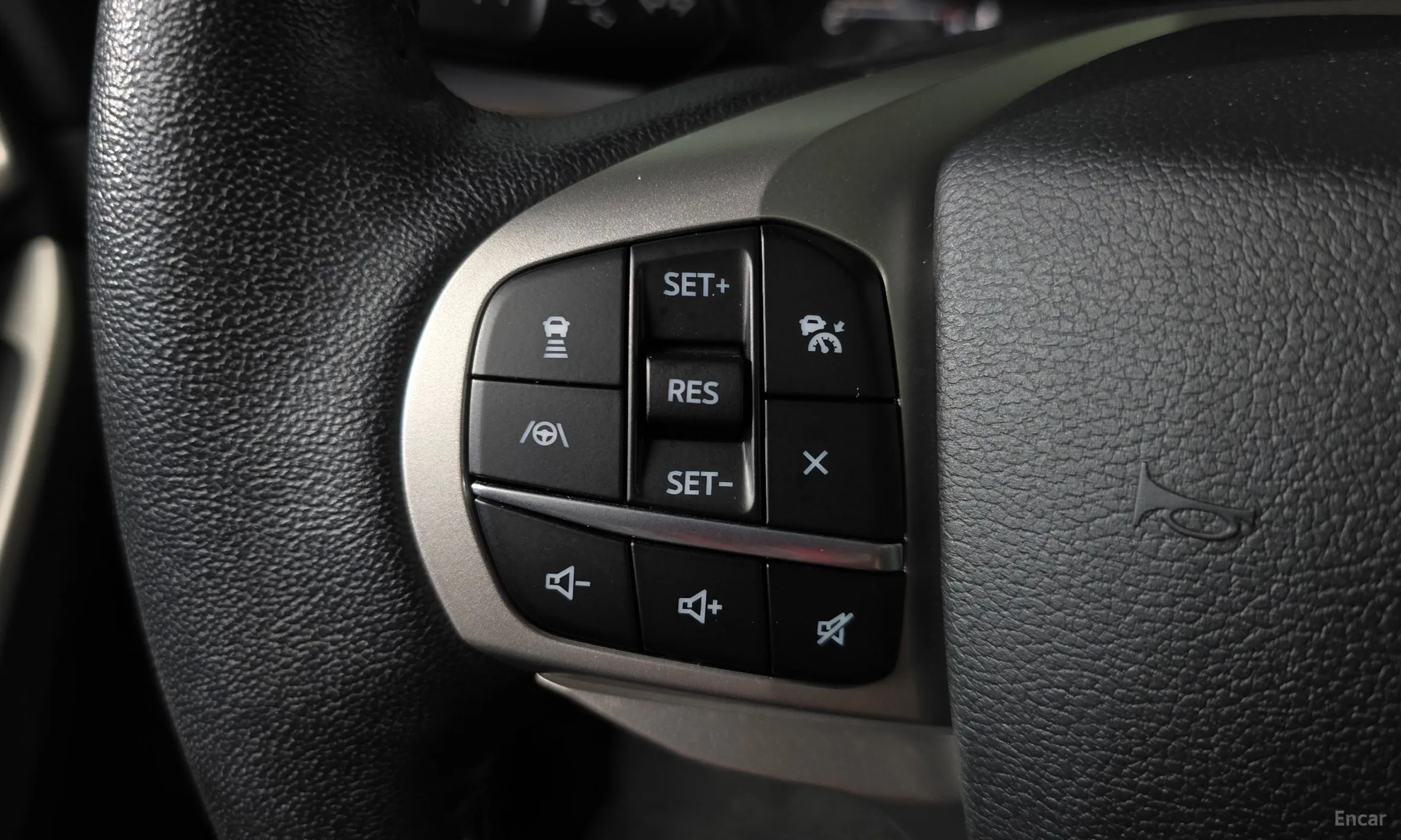 Ford Explorer 6th Generation превью 16
