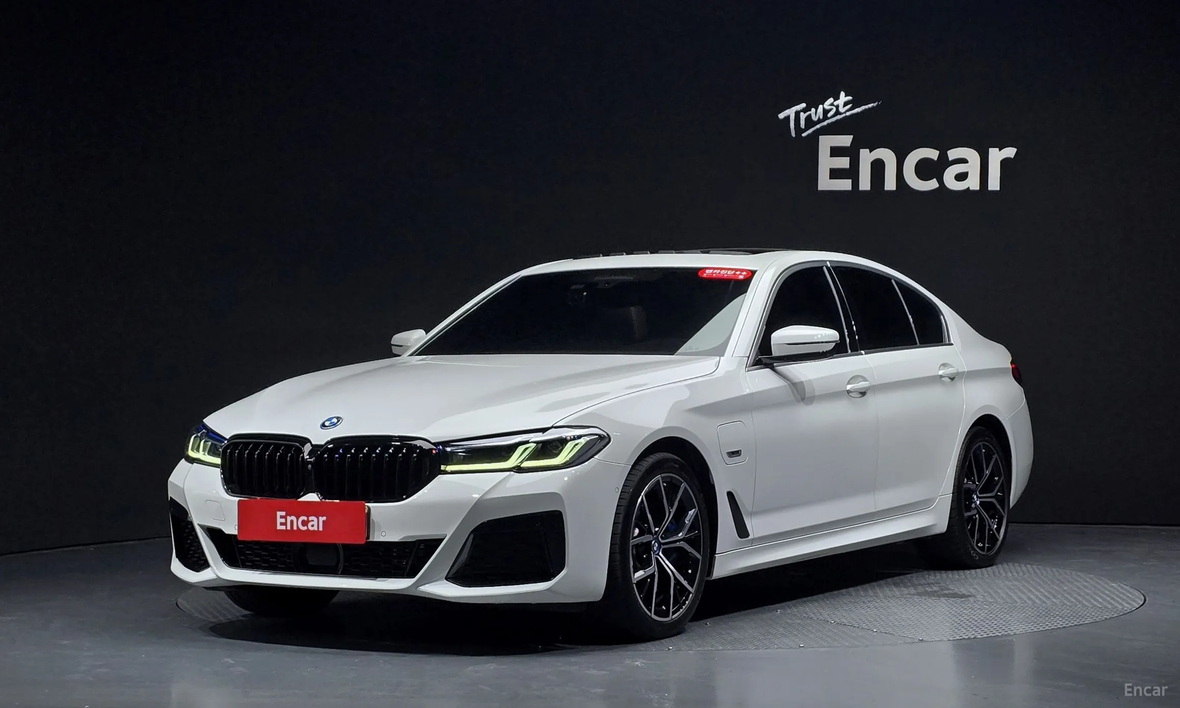 BMW 5 Series (G30)