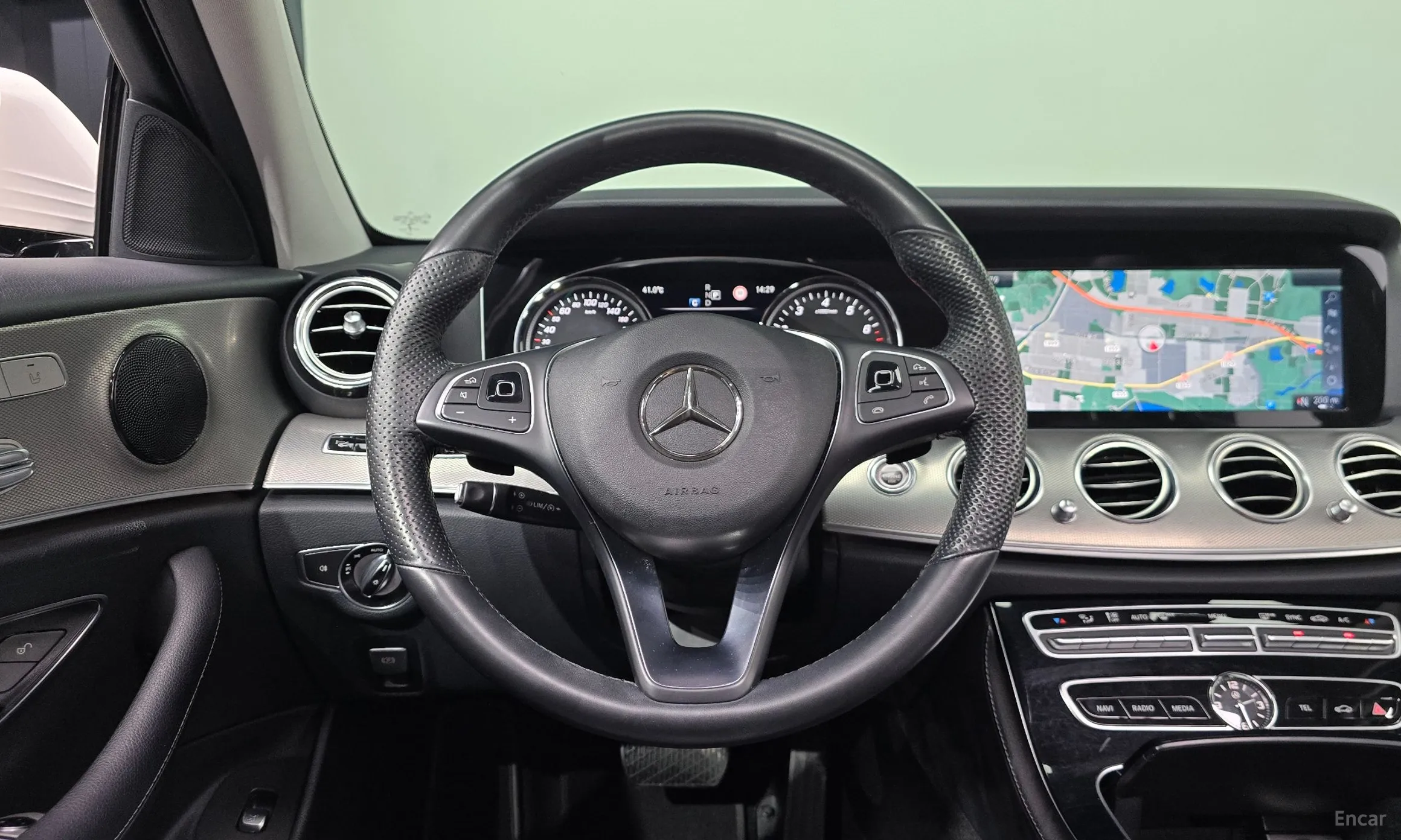 Mercedes Benz E-Class W213 превью 12