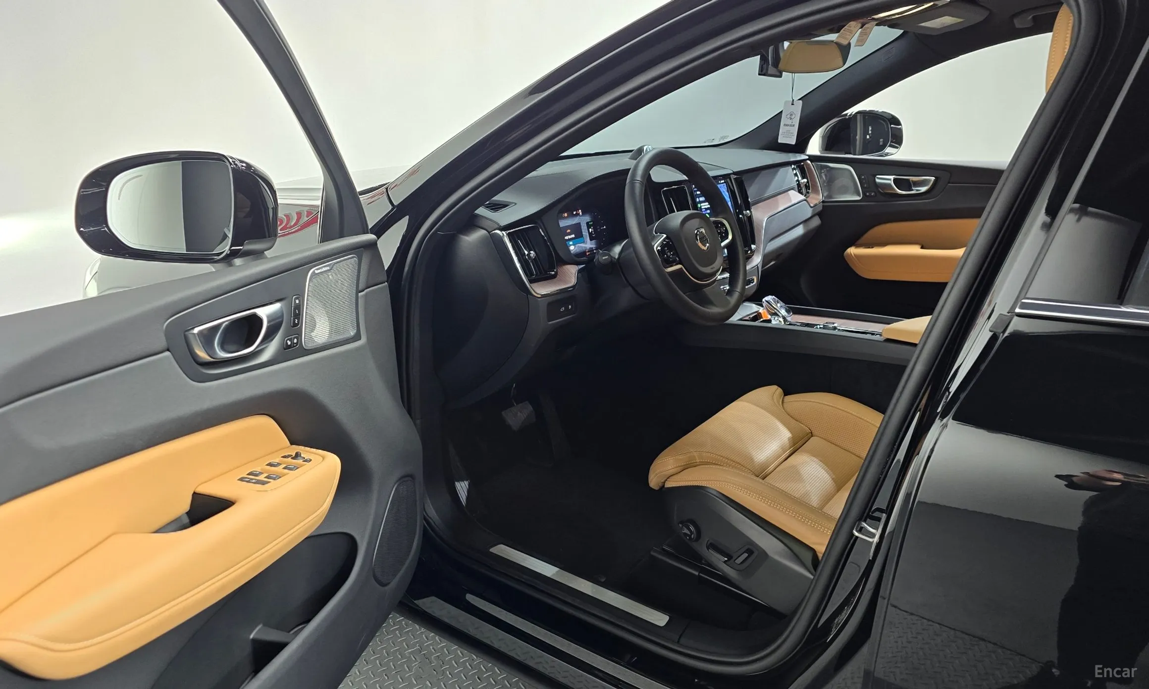 Volvo XC60 Gen 2 превью 10