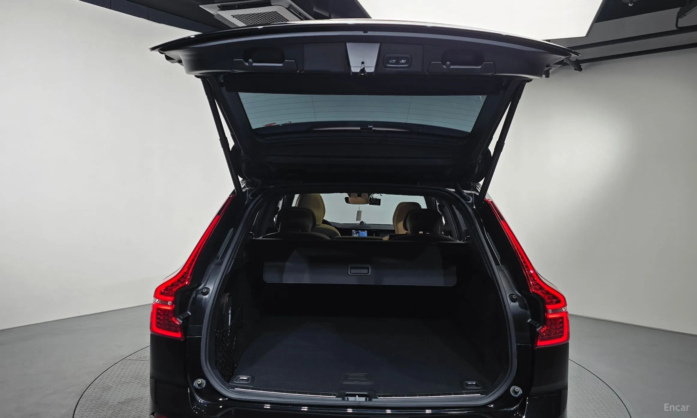 Volvo XC60 Gen 2 превью 19
